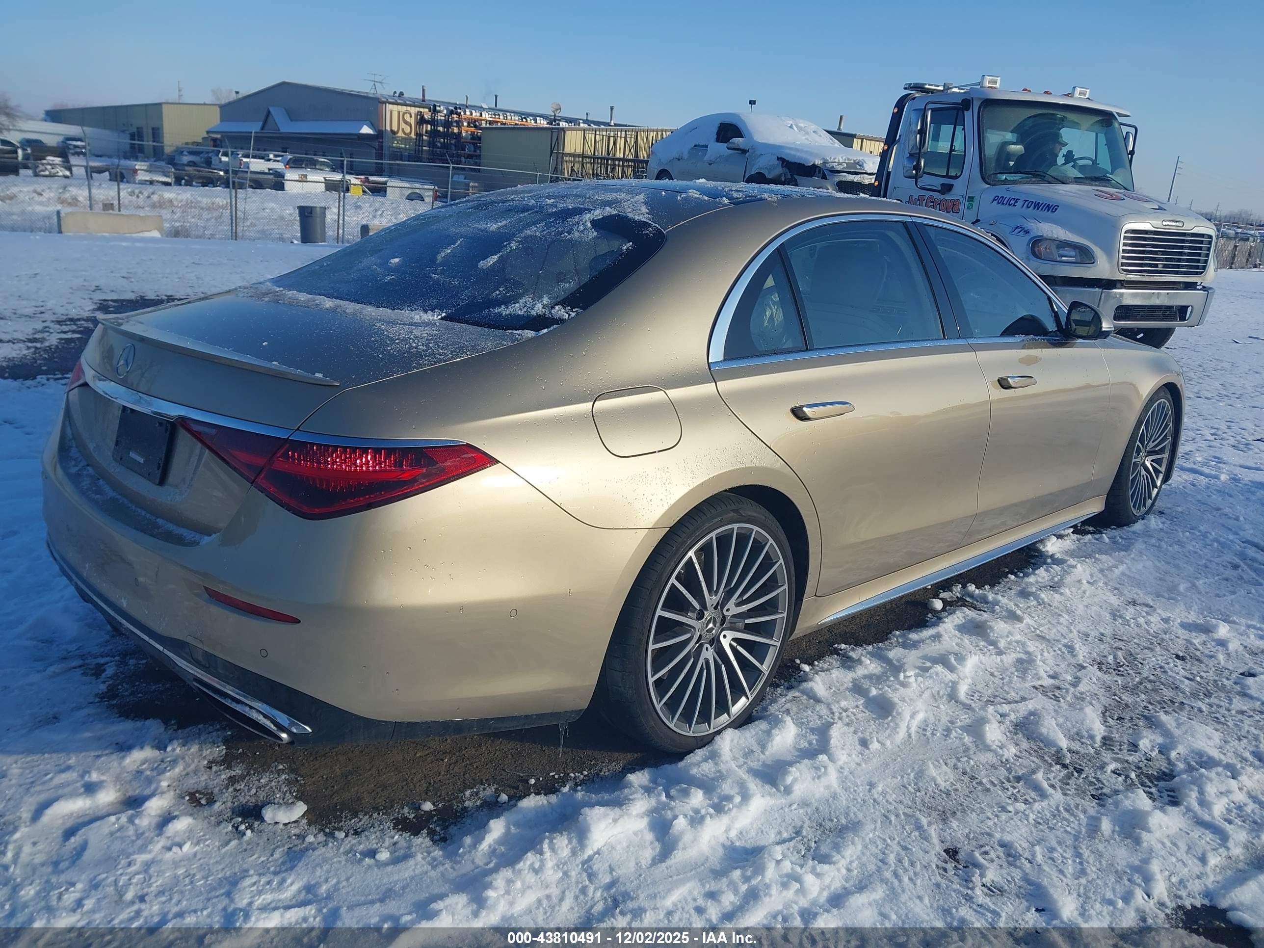 MERCEDES-BENZ S image 4