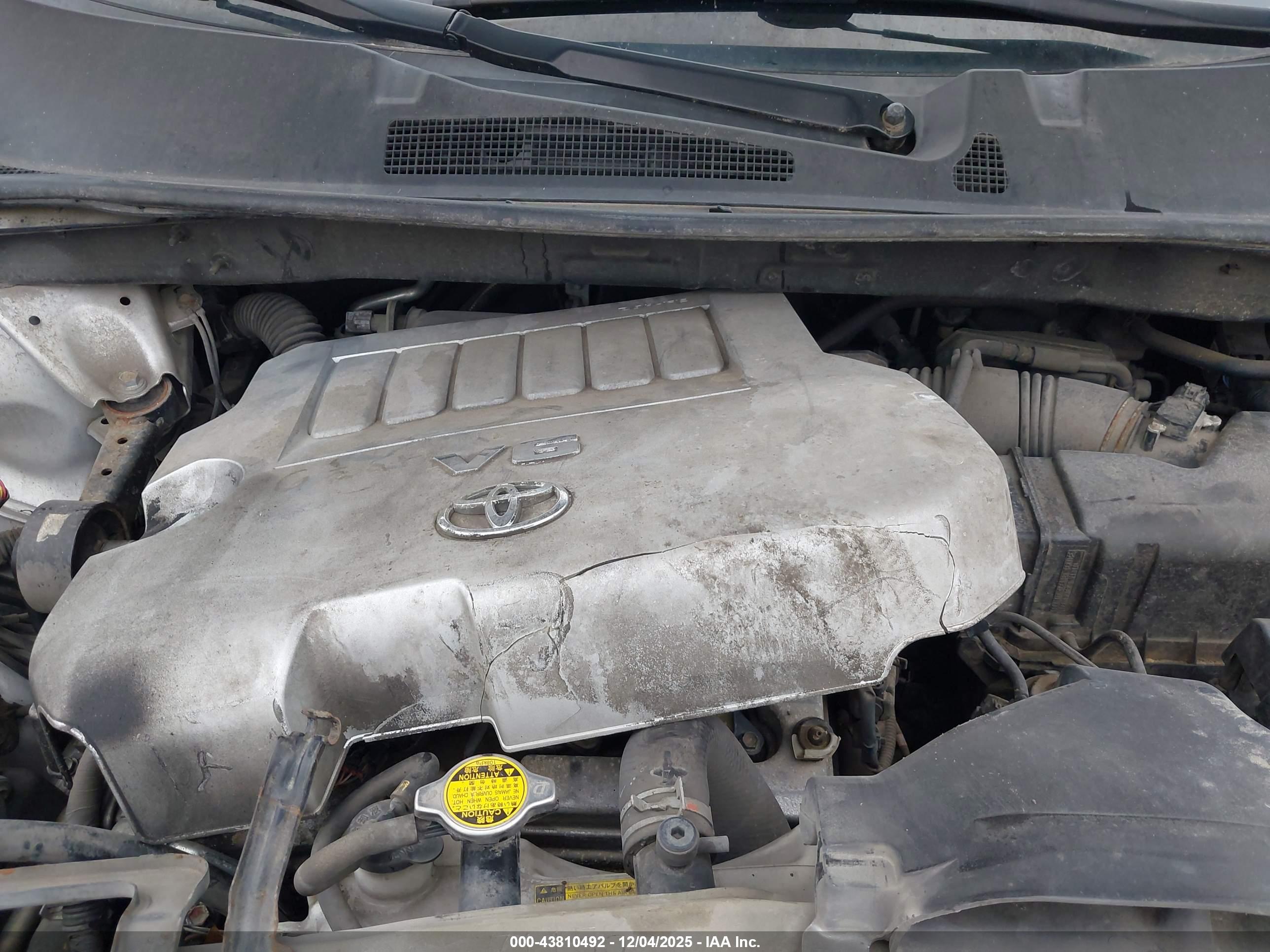 TOYOTA HIGHLANDER image 10