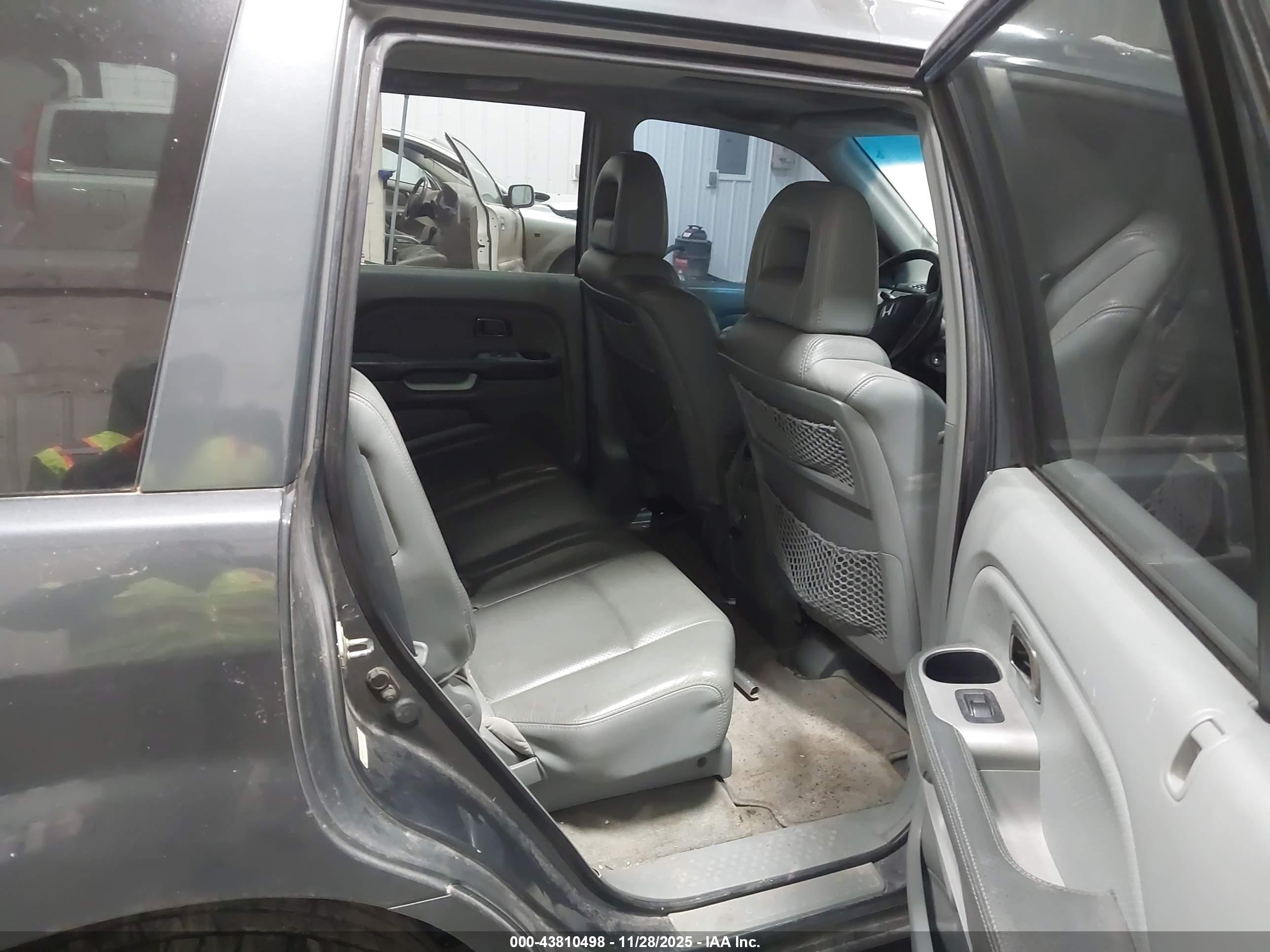 HONDA PILOT image 8