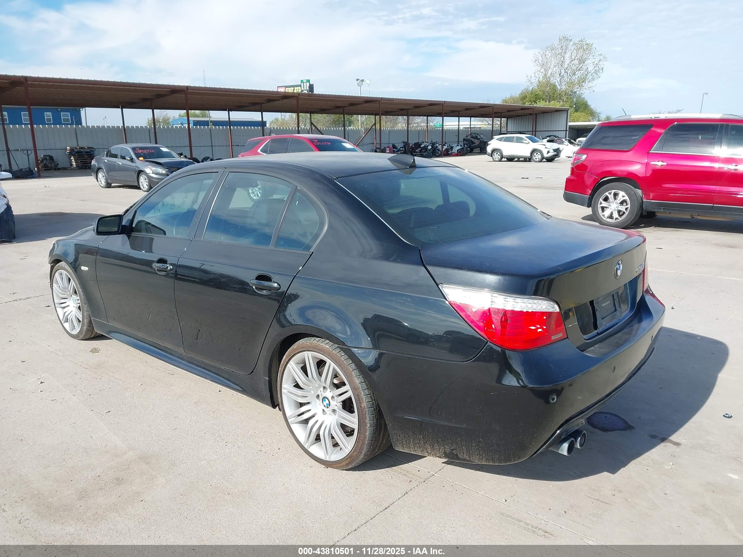 BMW 550I image 3