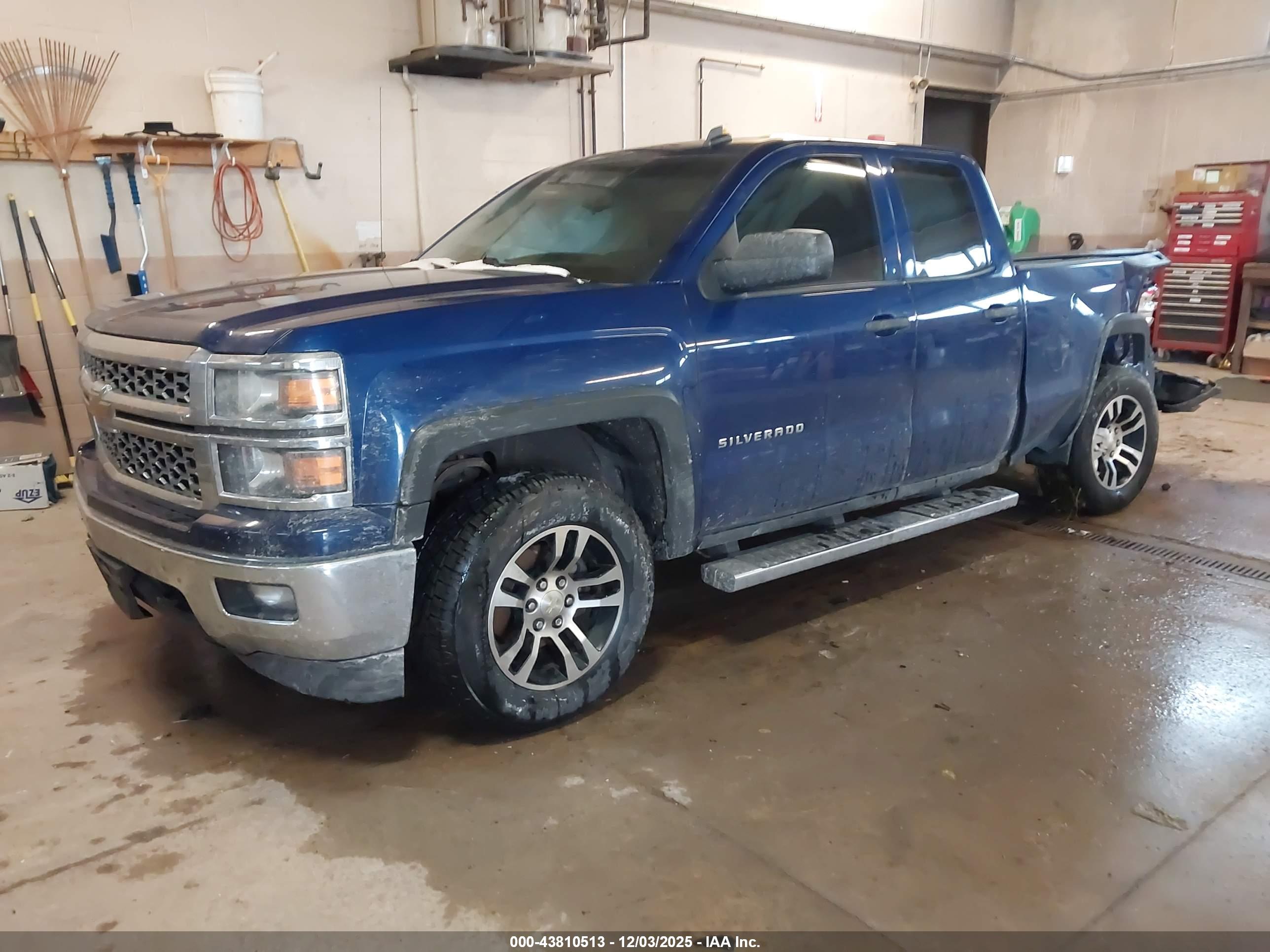 CHEVROLET SILVERADO image 2