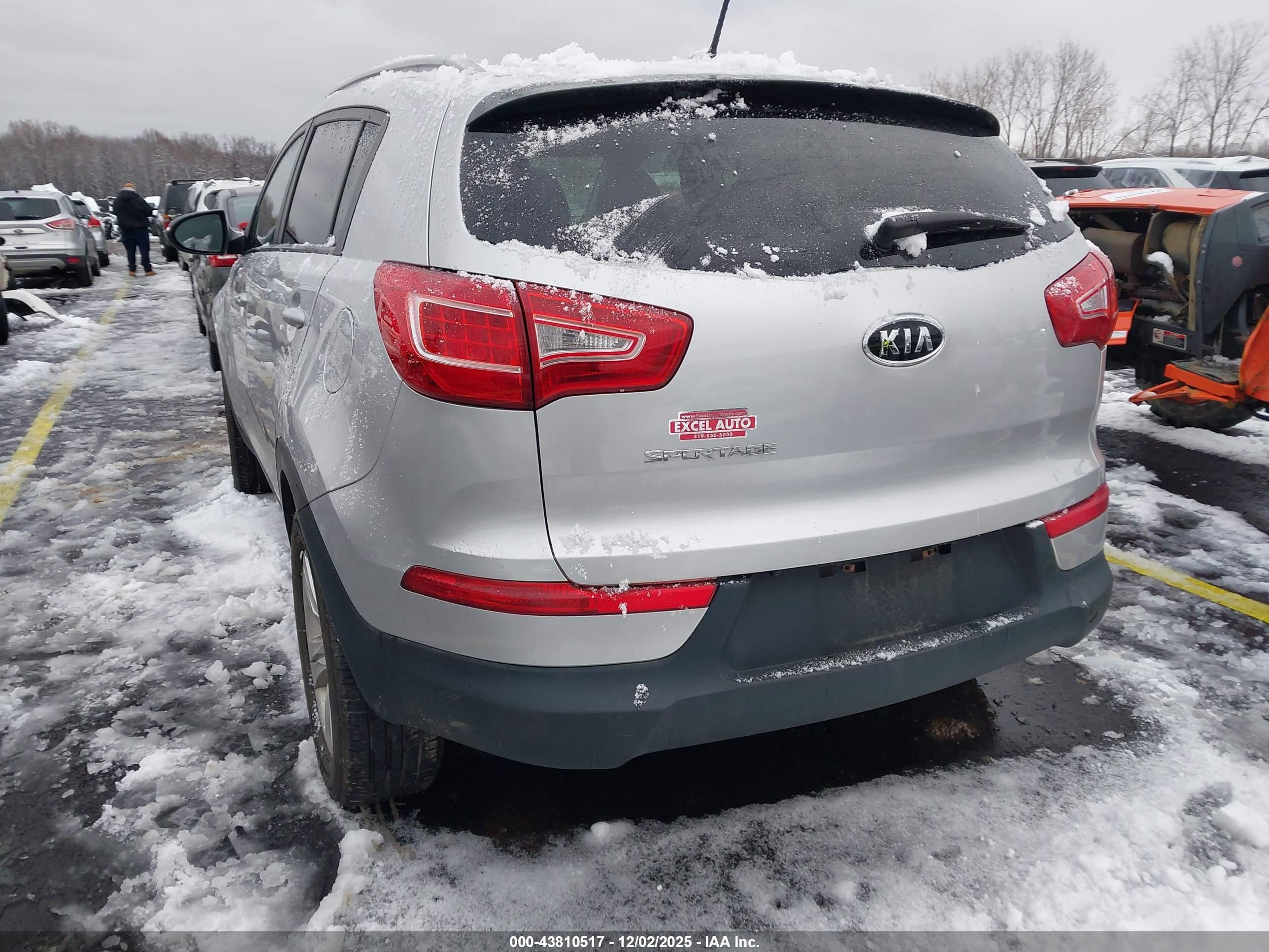 KIA SPORTAGE image 3