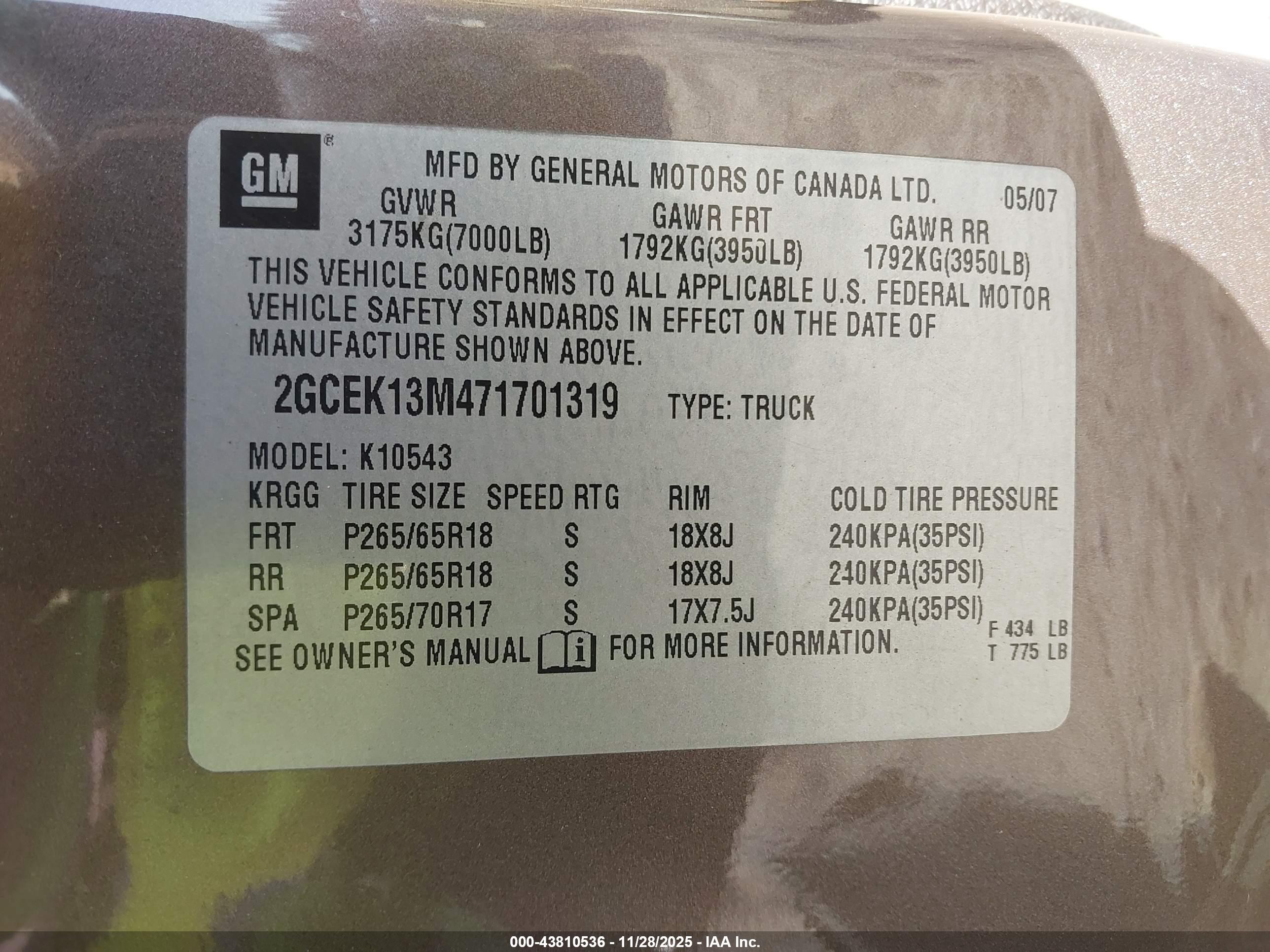 CHEVROLET SILVERADO image 9