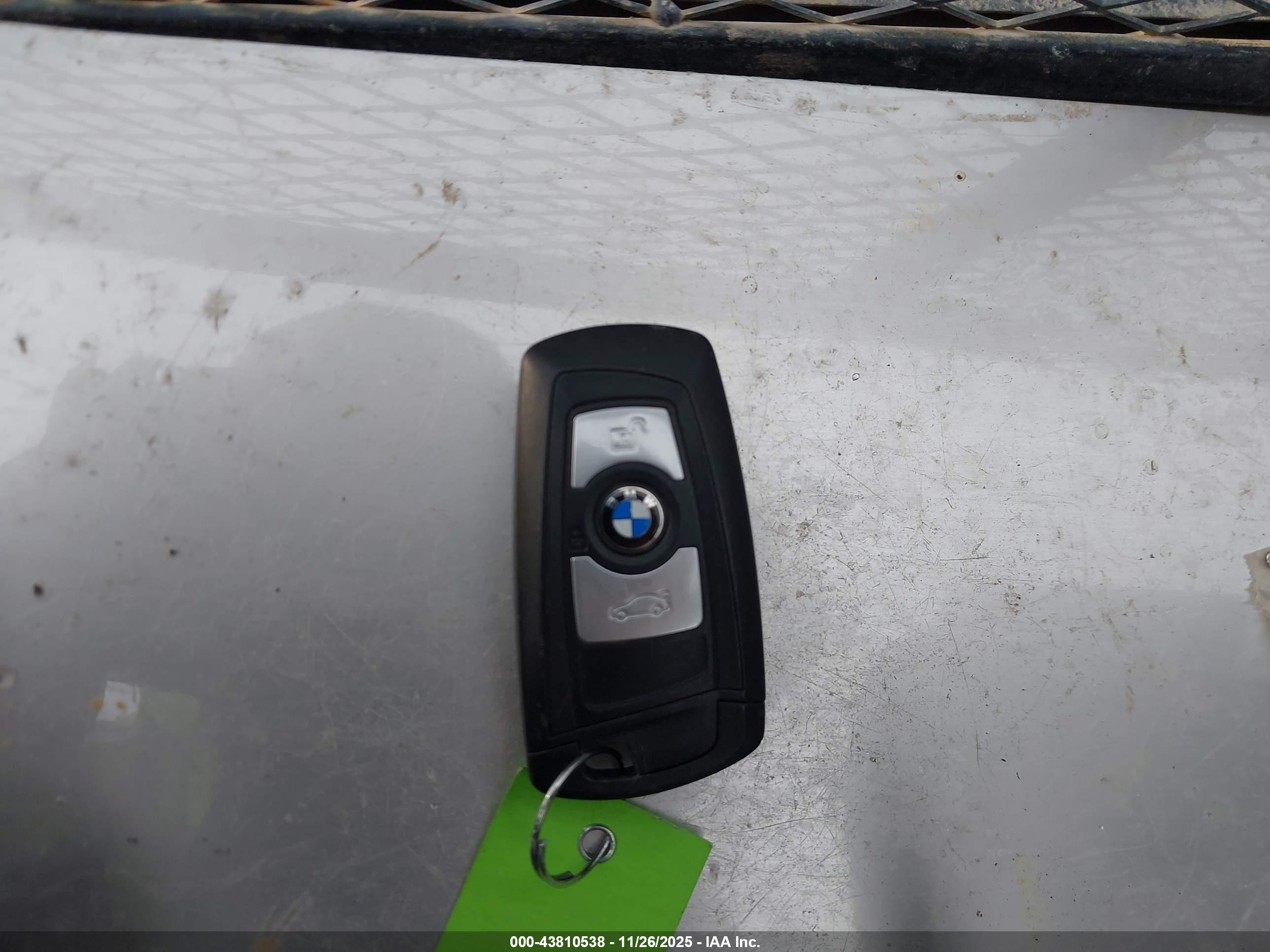 BMW 328I image 11