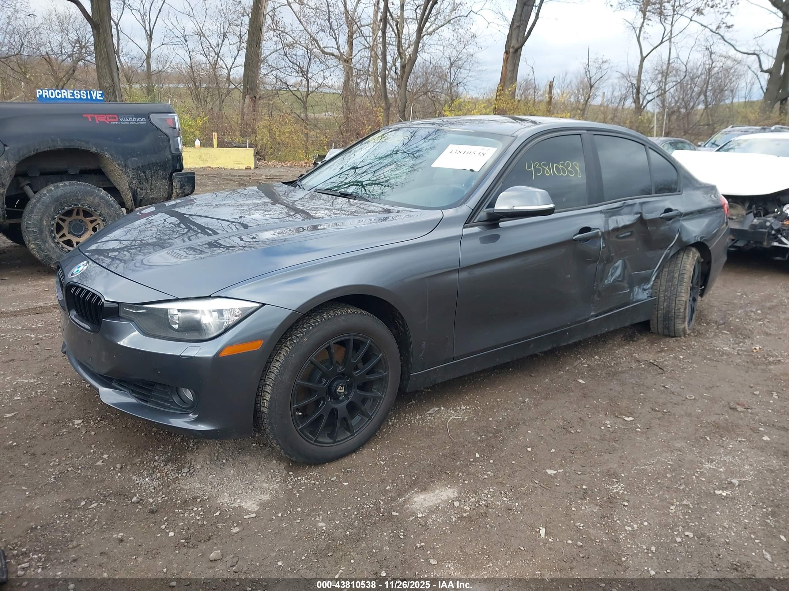 BMW 328I image 2