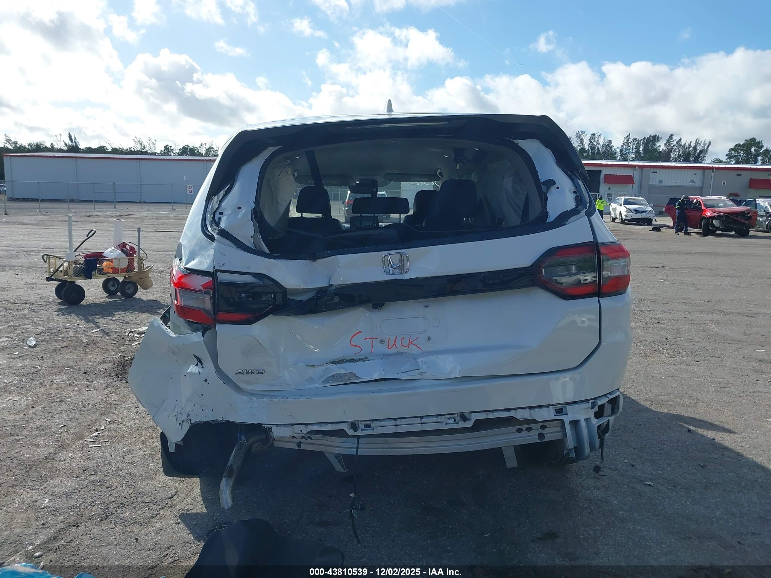 HONDA PILOT image 6