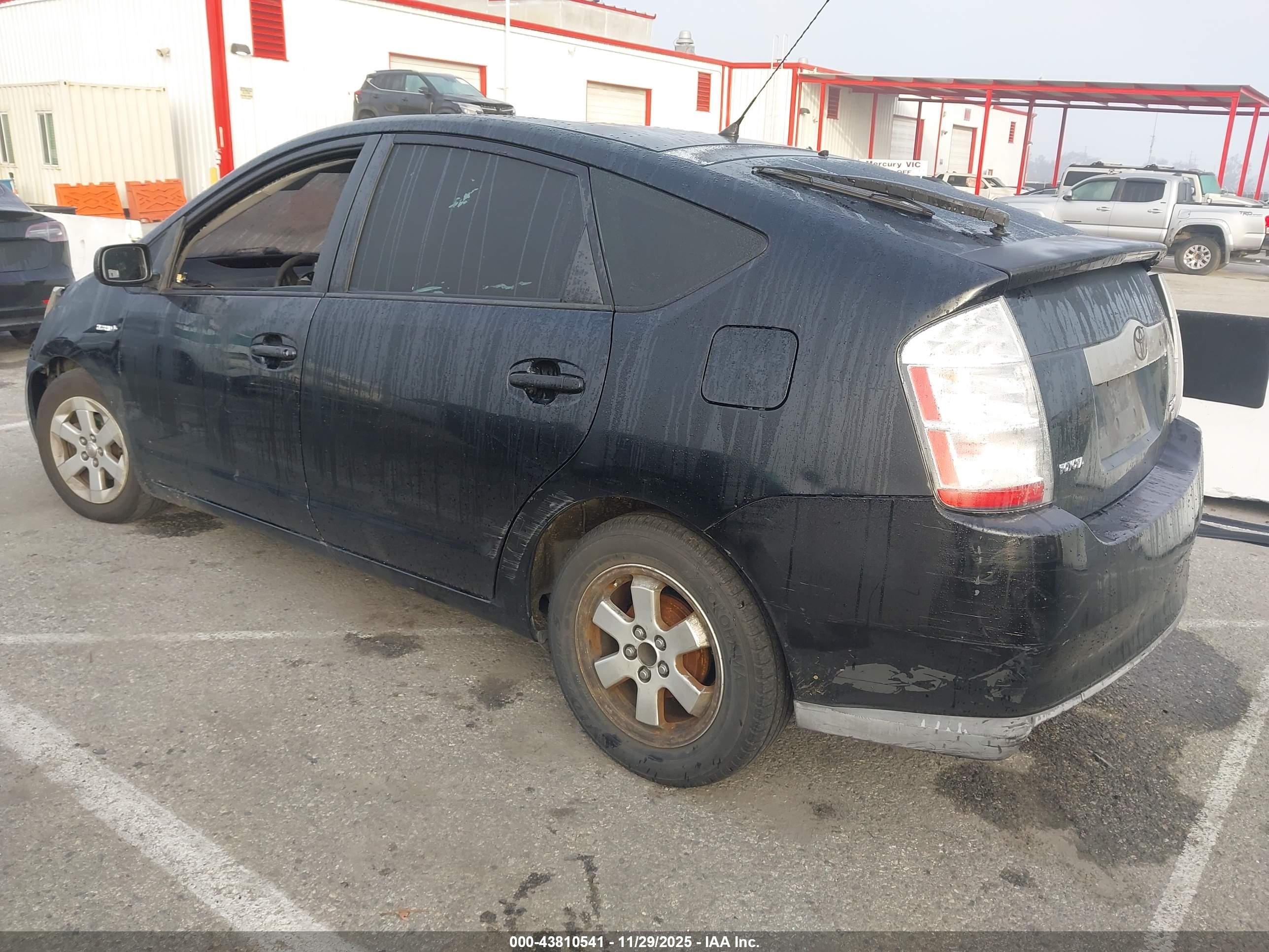 TOYOTA PRIUS image 3