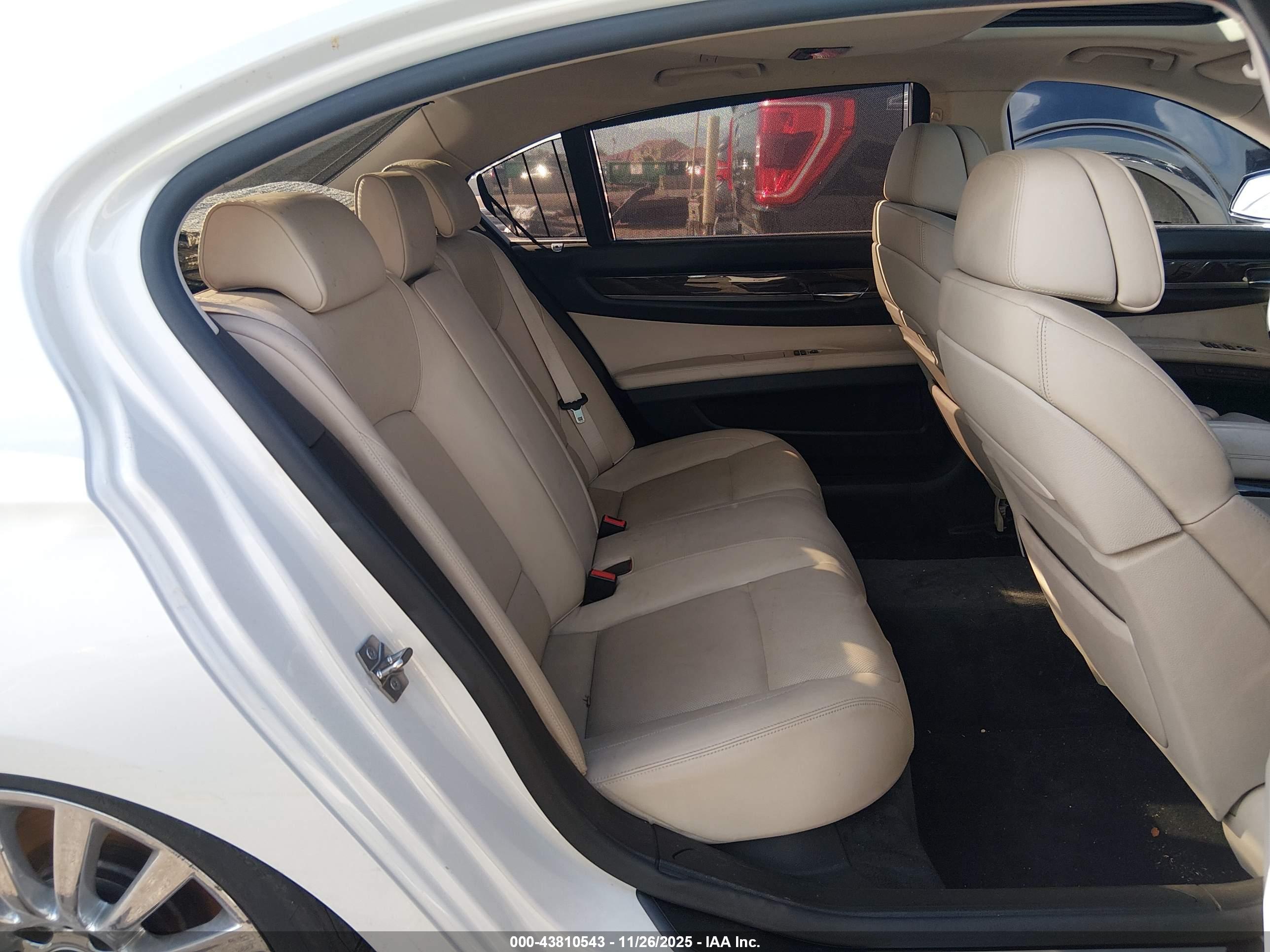 BMW 750LI image 8