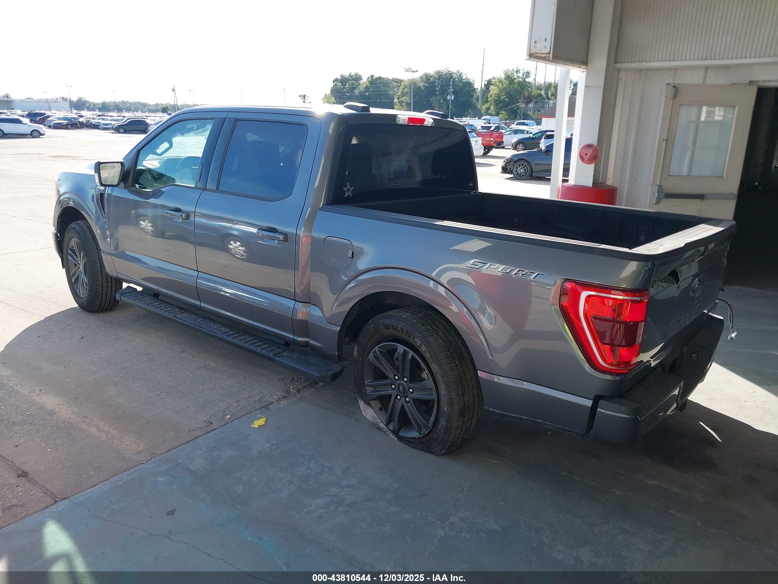 FORD F-150 image 3