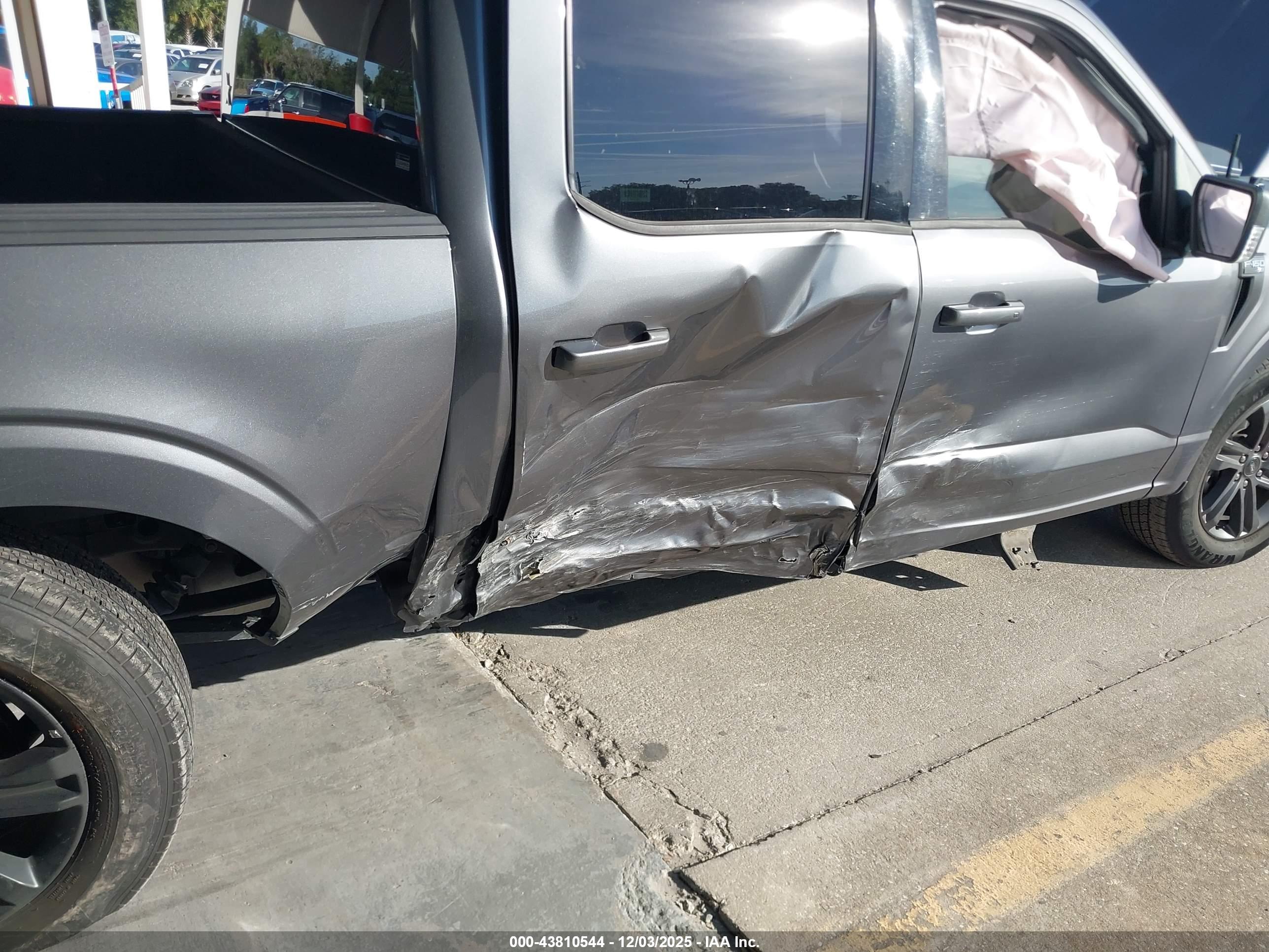 FORD F-150 image 6
