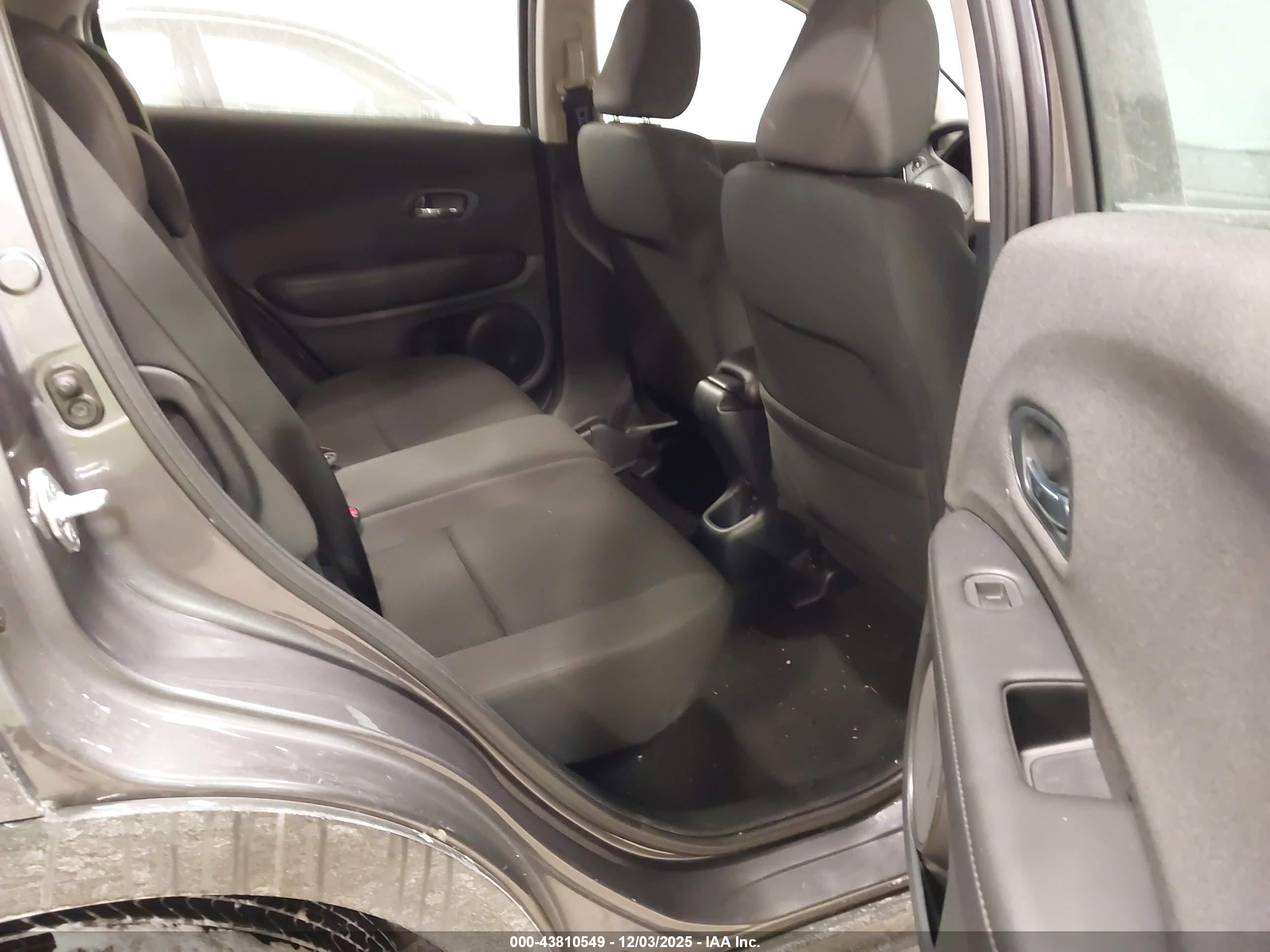 HONDA HR-V image 8