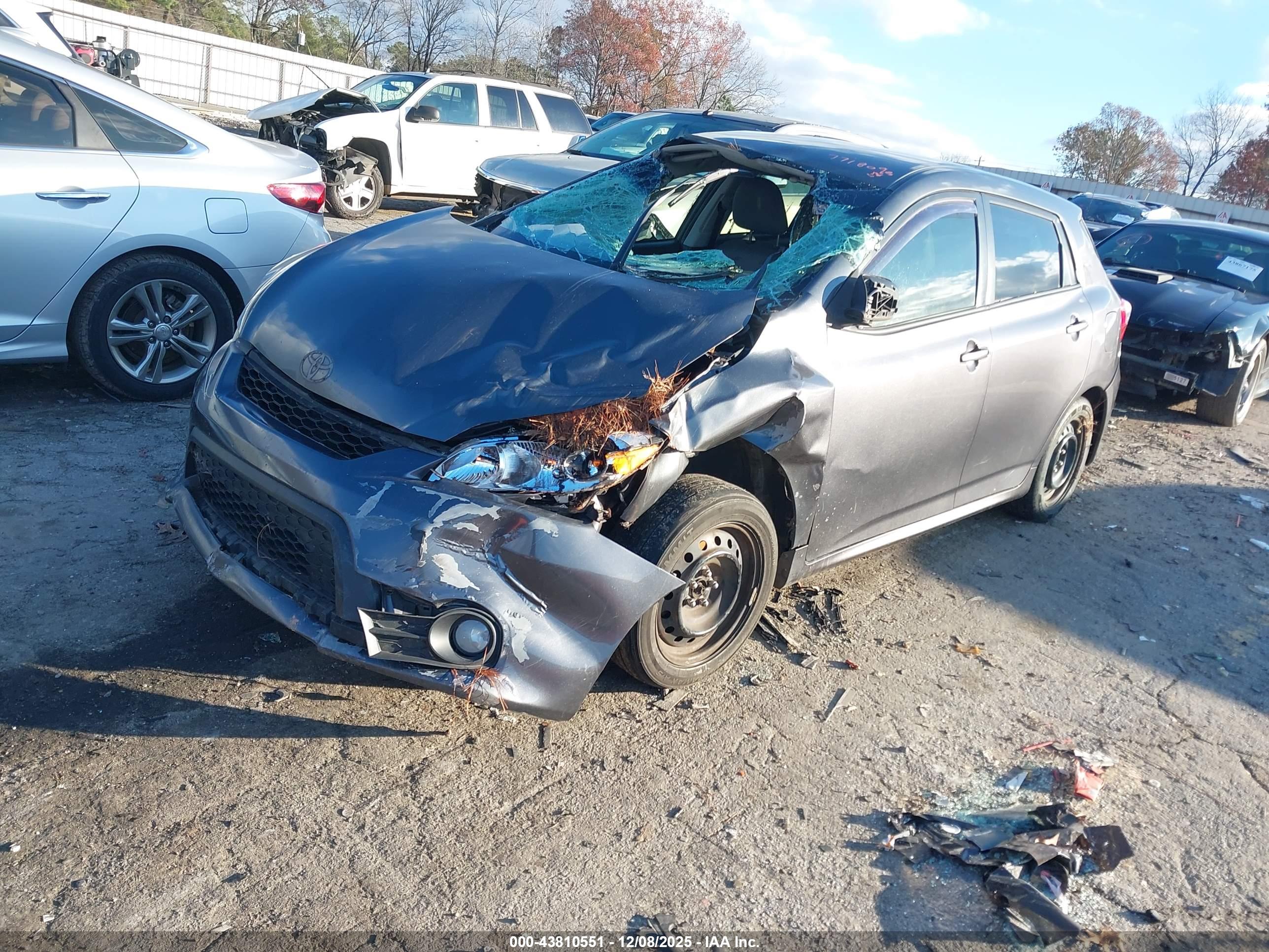TOYOTA MATRIX image 2