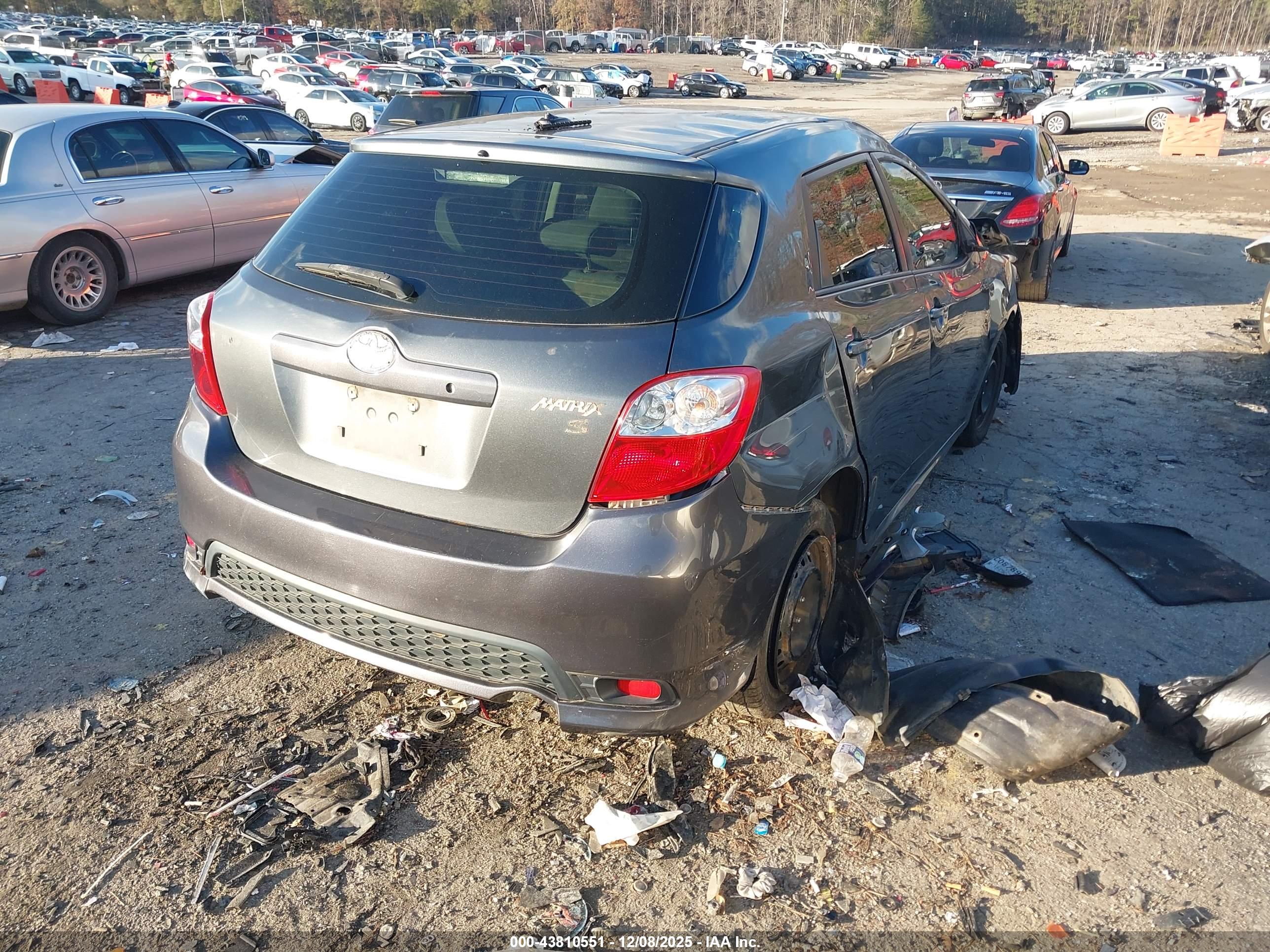 TOYOTA MATRIX image 4