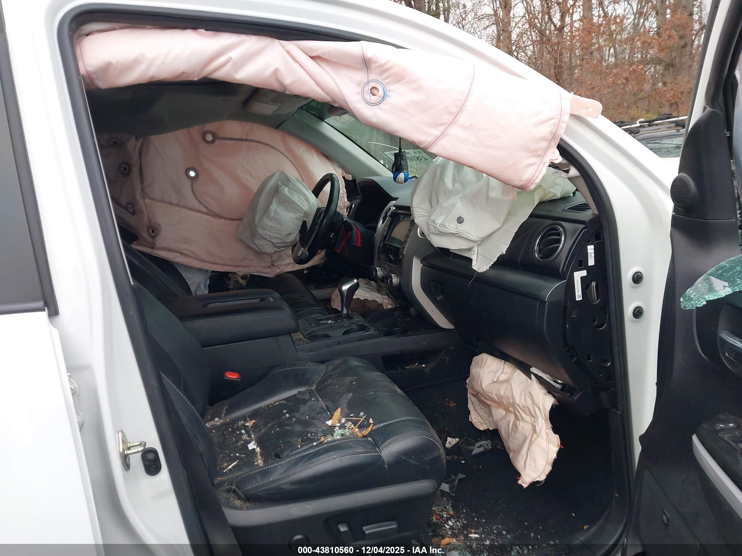 TOYOTA TUNDRA image 5