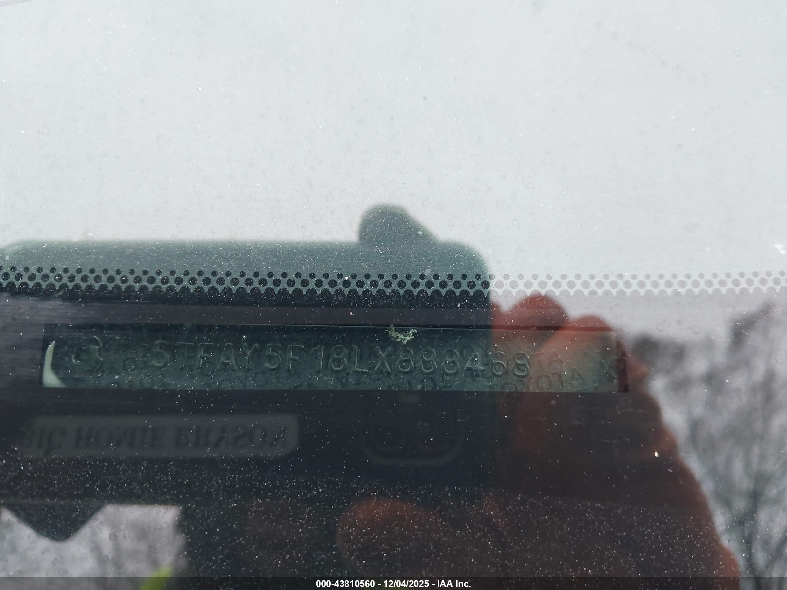 TOYOTA TUNDRA image 9