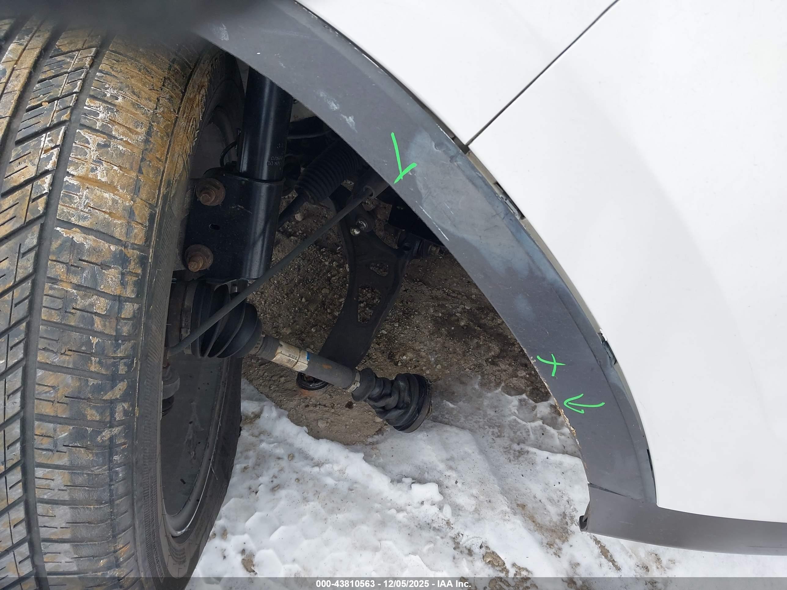 FORD EXPLORER image 6