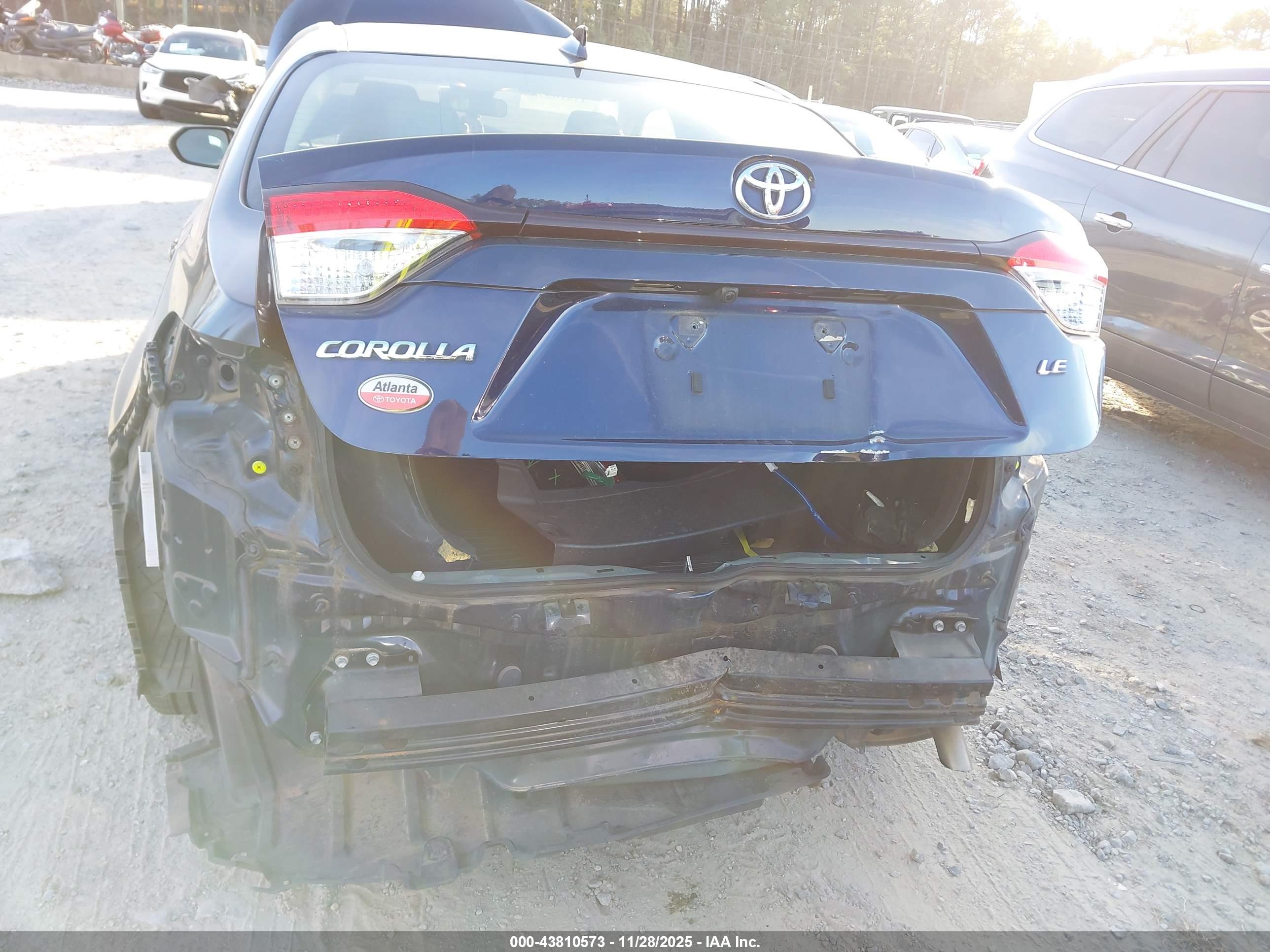 TOYOTA COROLLA image 6