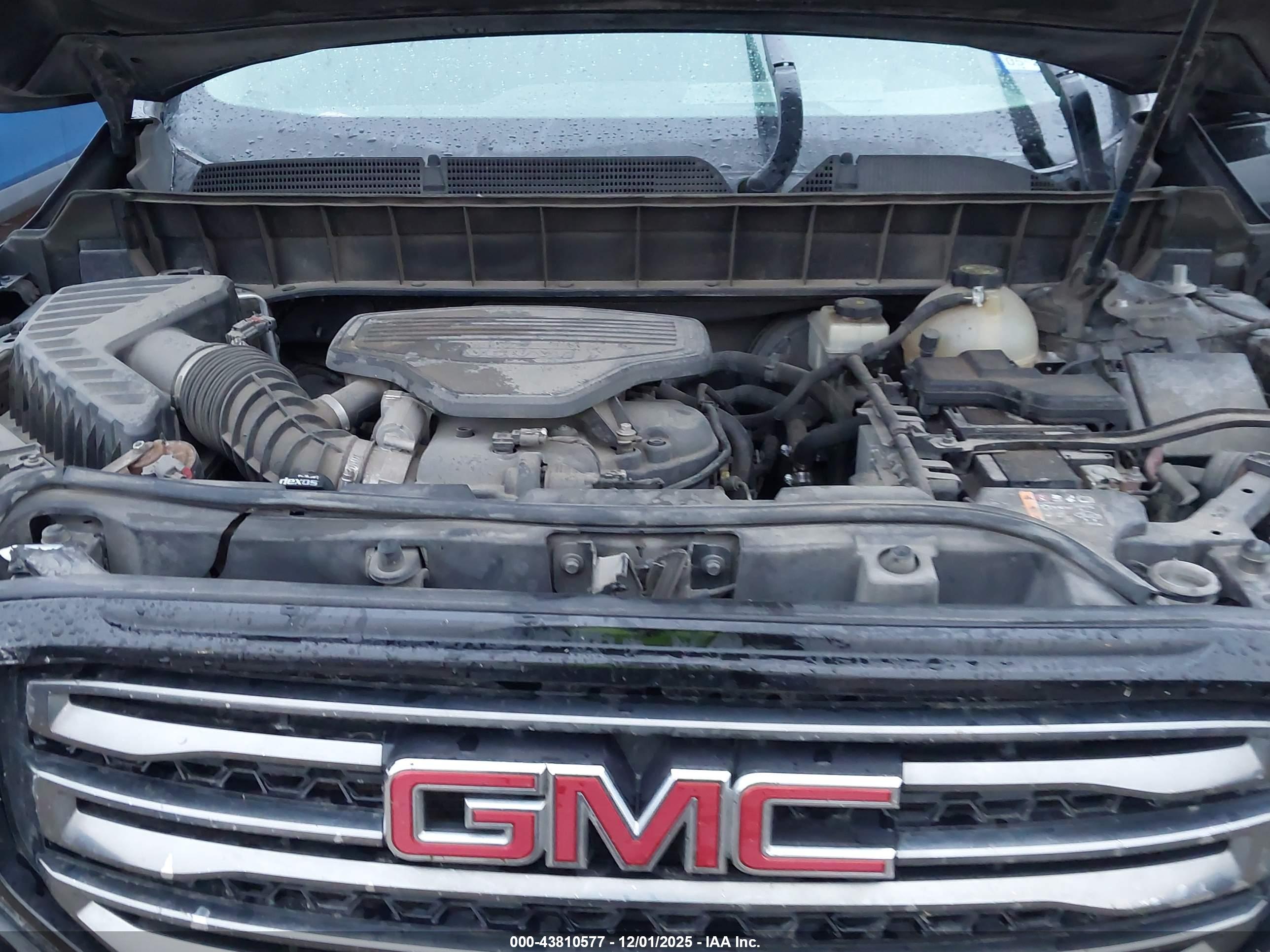 GMC ACADIA image 10