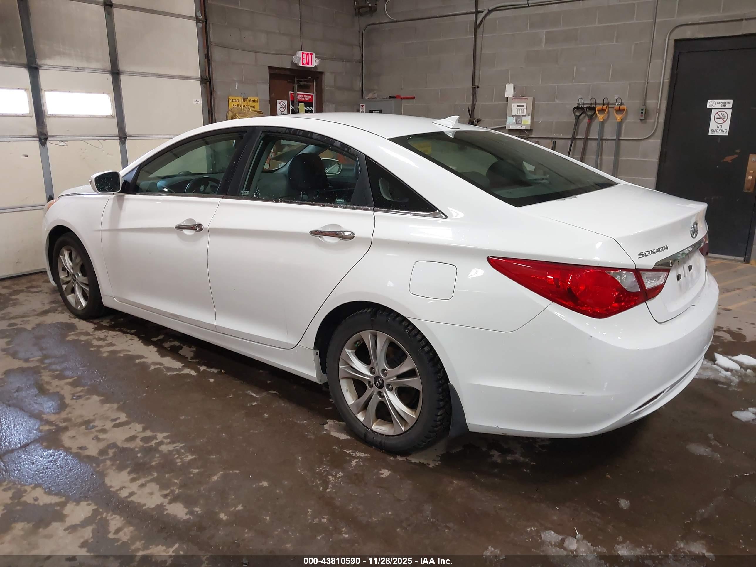 HYUNDAI SONATA image 3