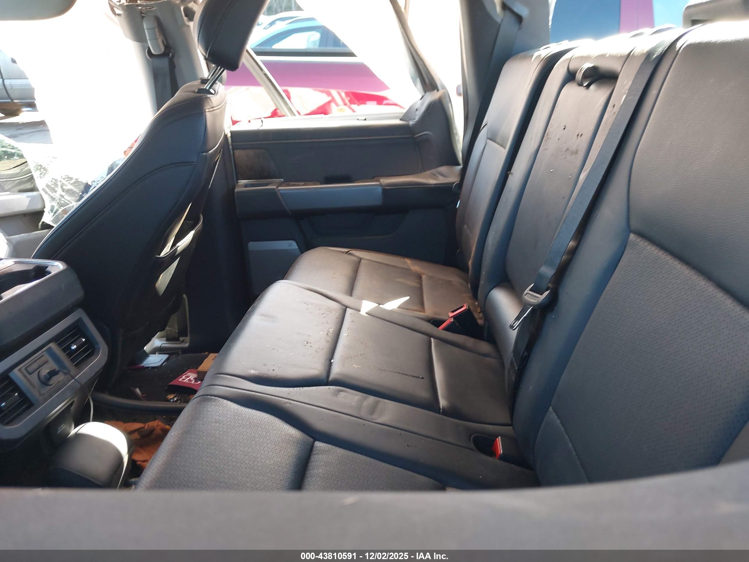 FORD F-350 image 8