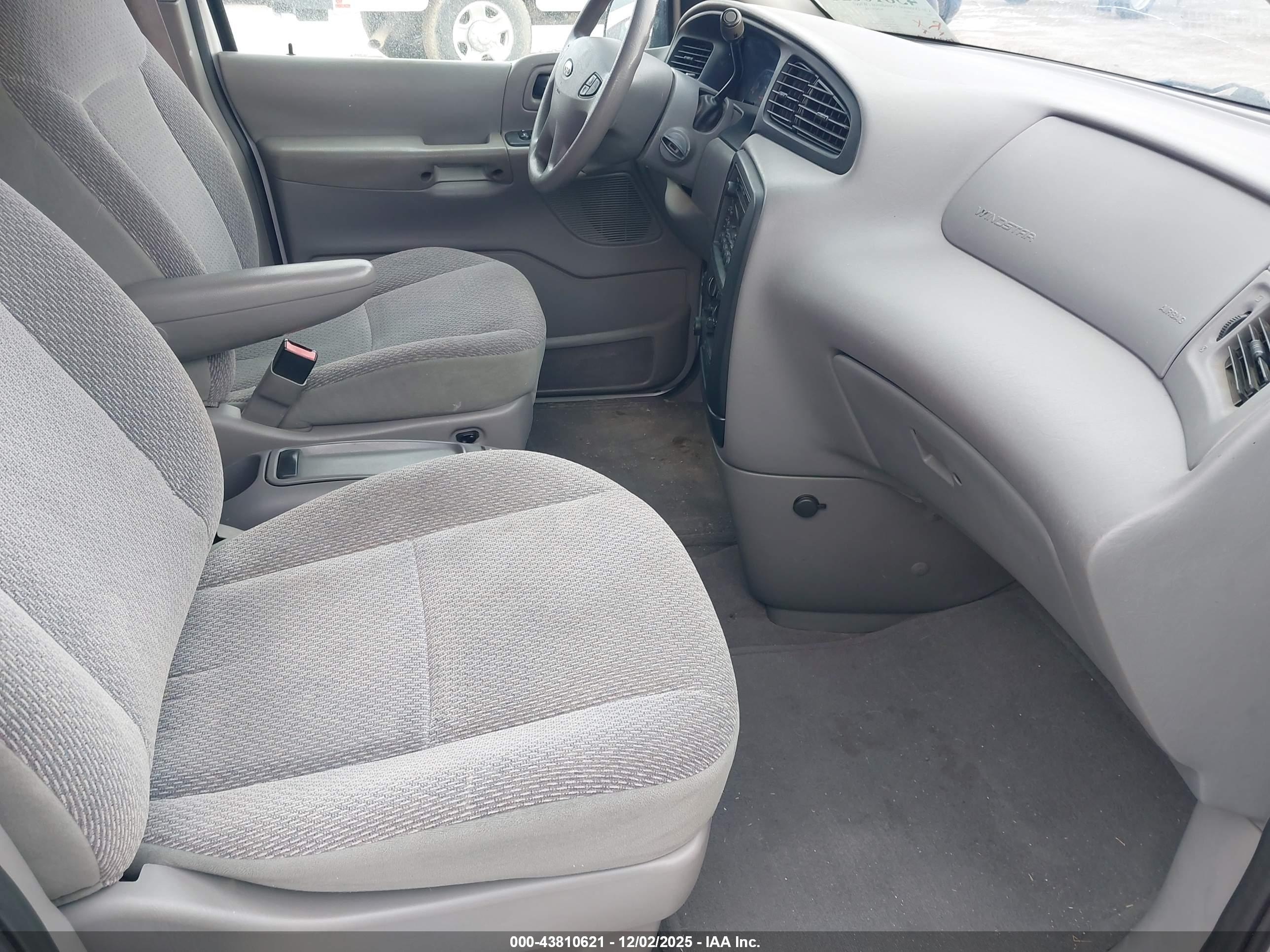 FORD WINDSTAR image 5