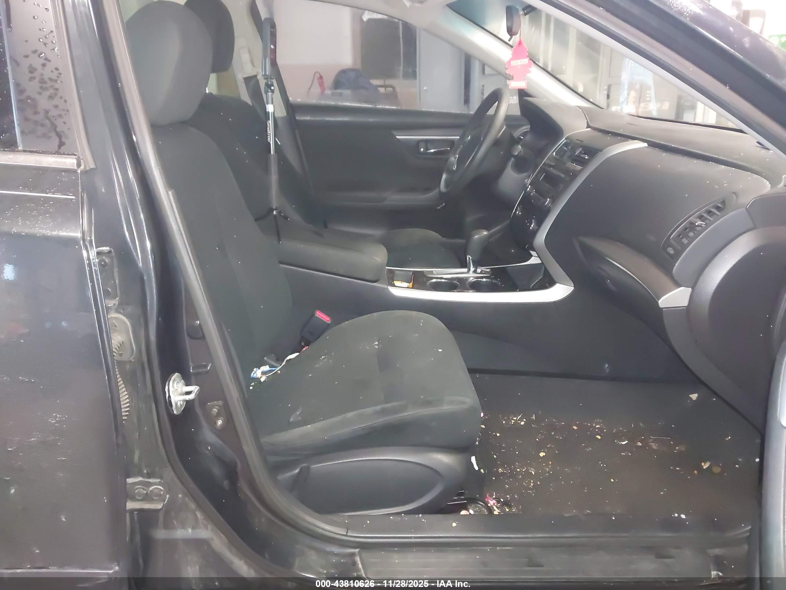 NISSAN ALTIMA image 5