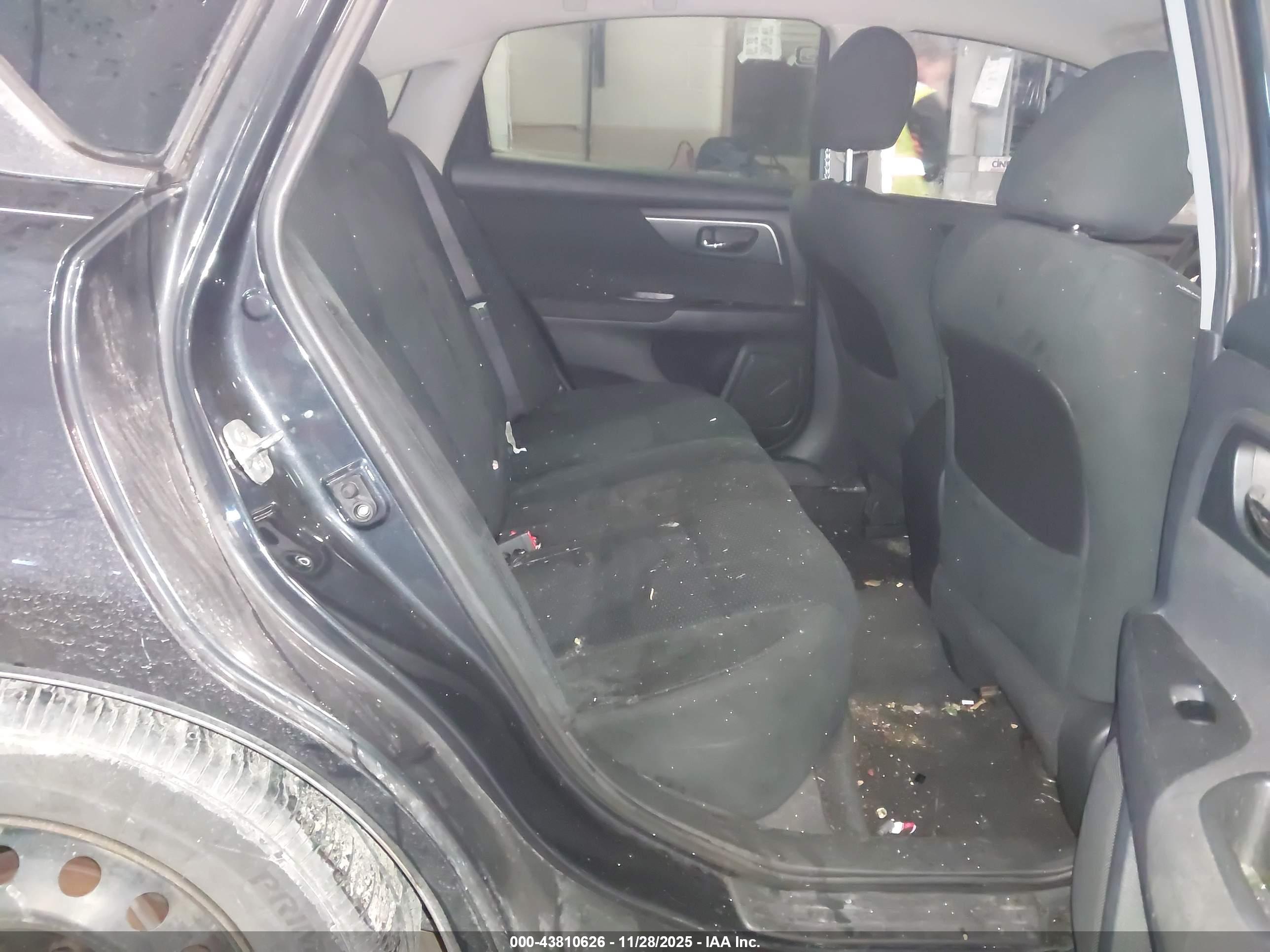 NISSAN ALTIMA image 8