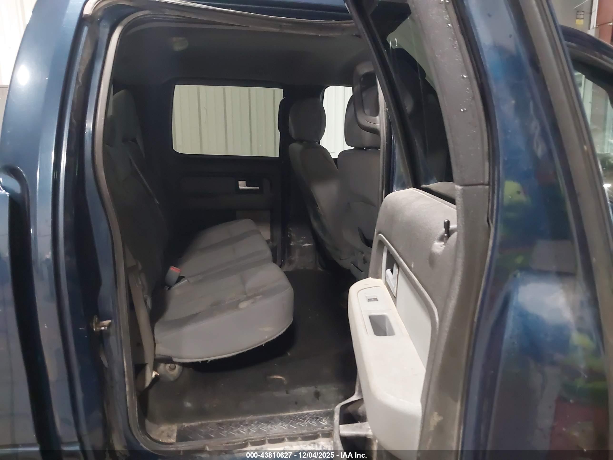 FORD F-150 image 8