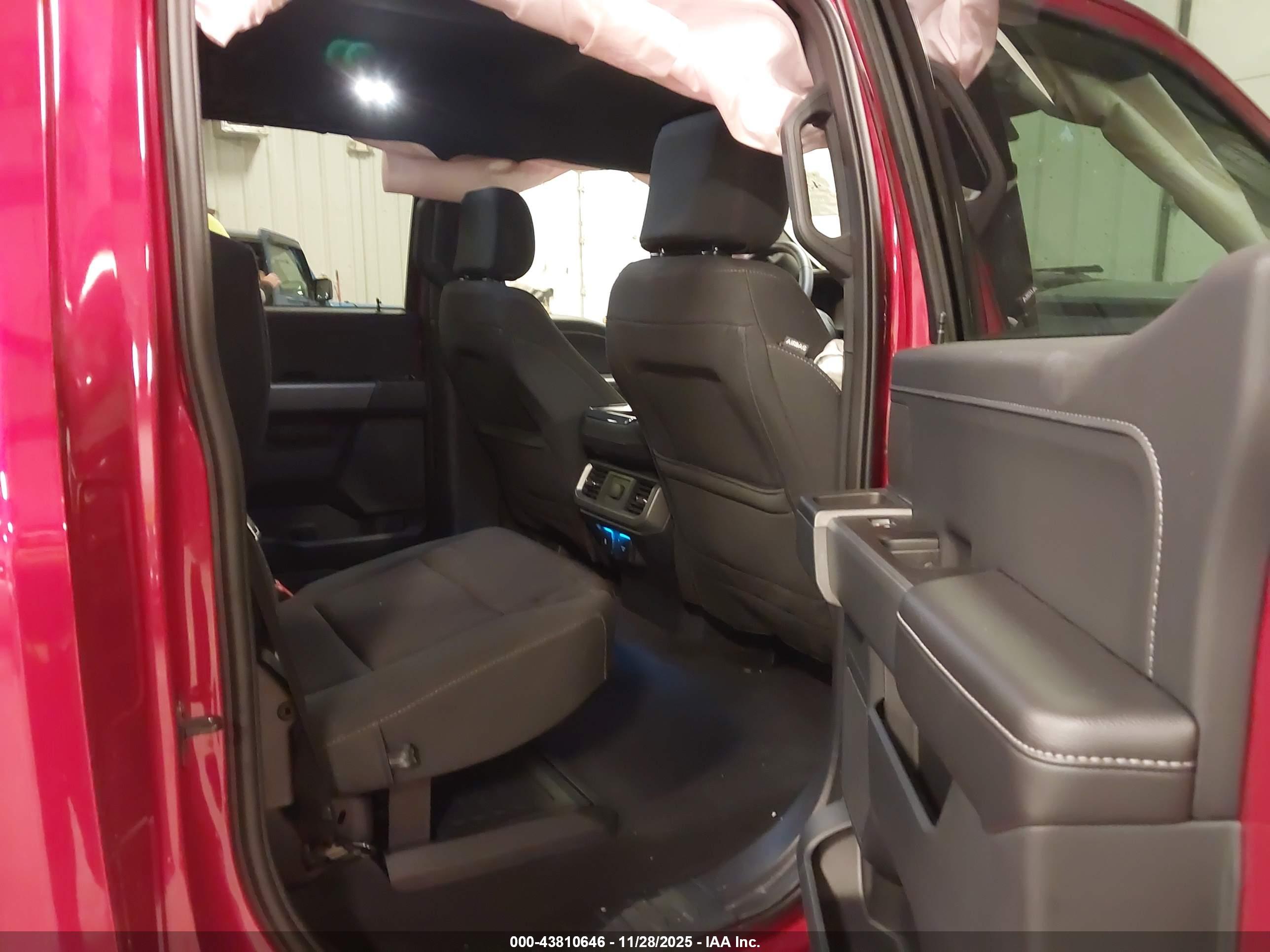 FORD F-150 image 8