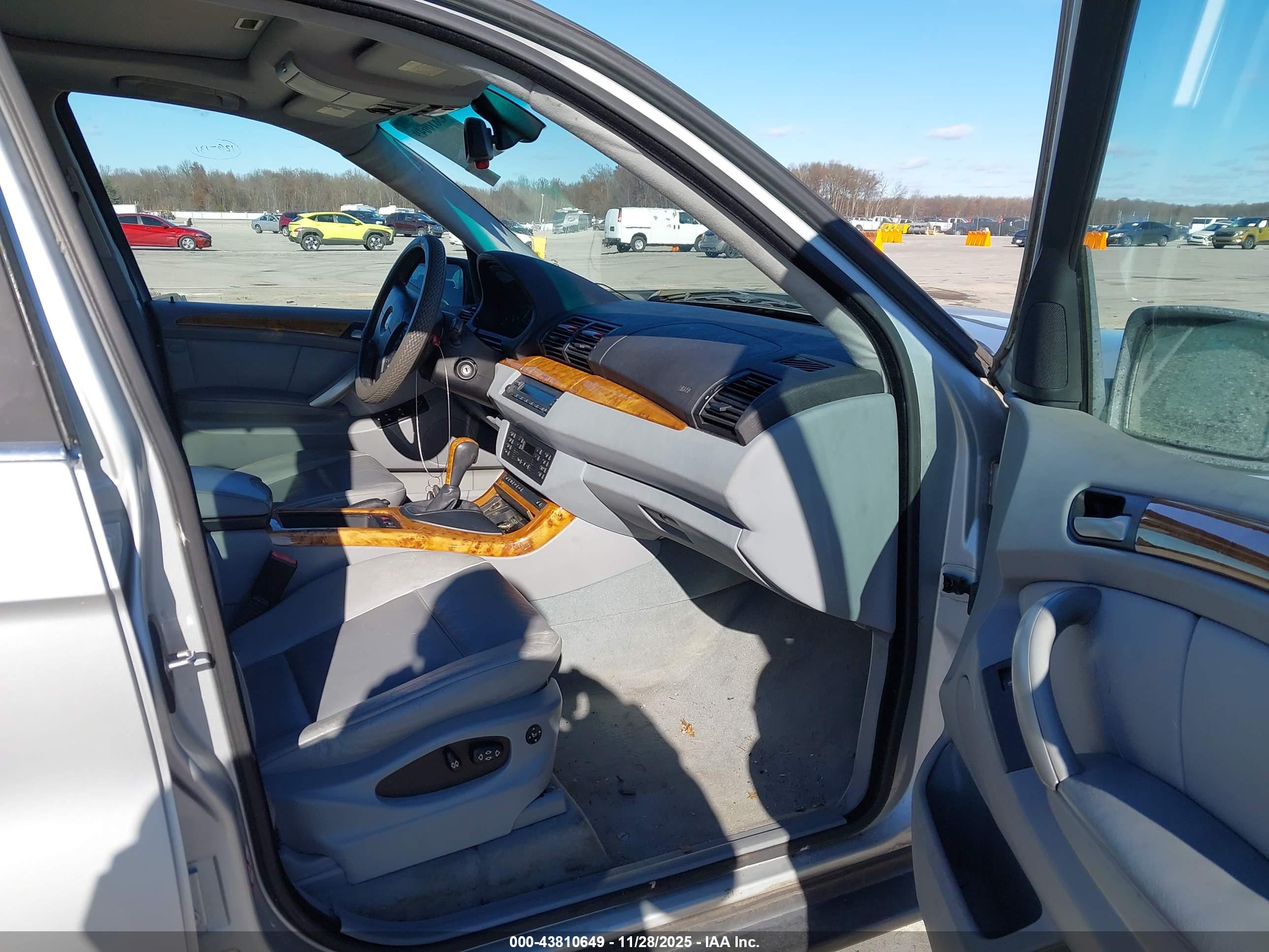BMW X5 image 5