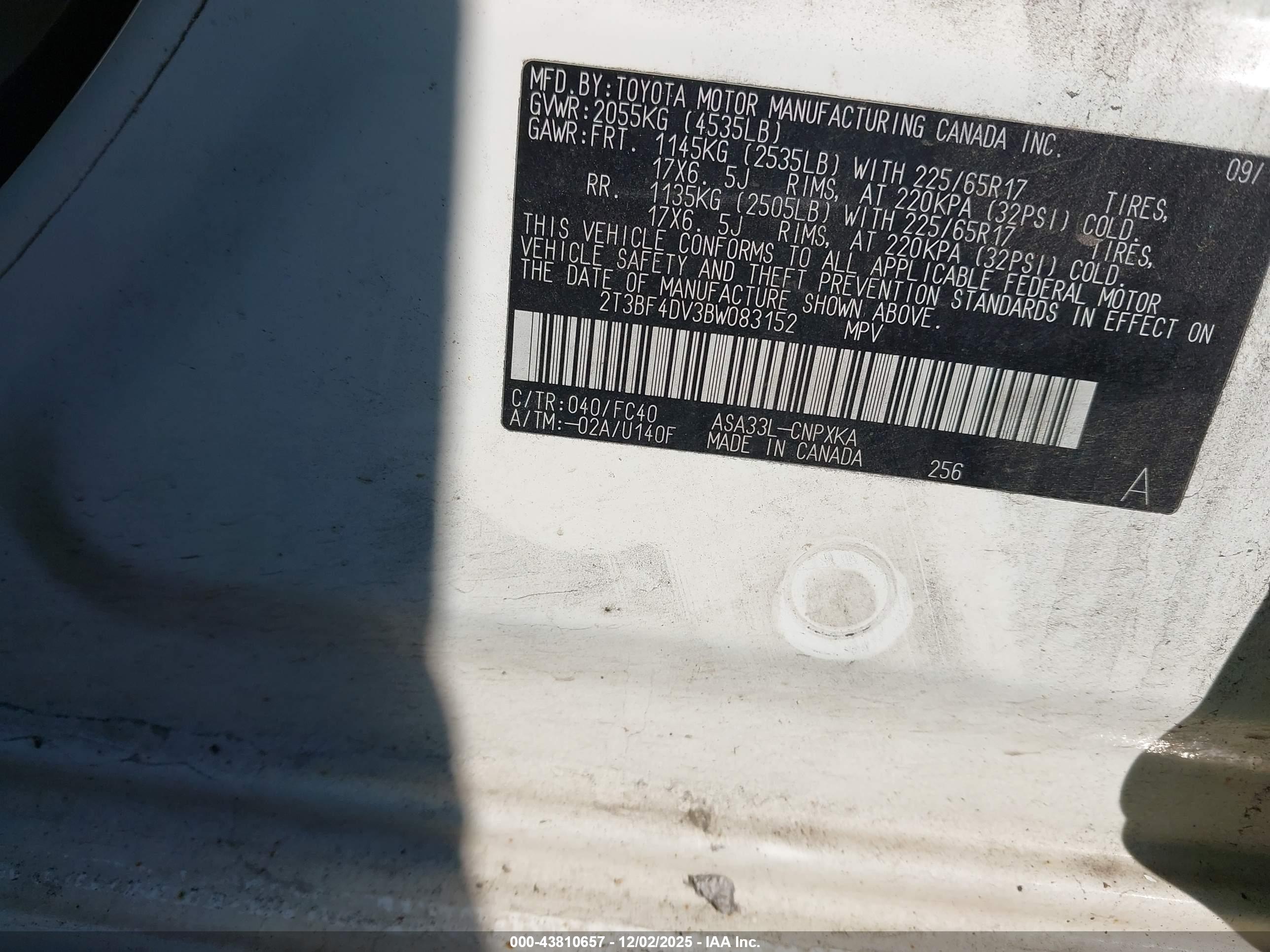 TOYOTA RAV4 image 9