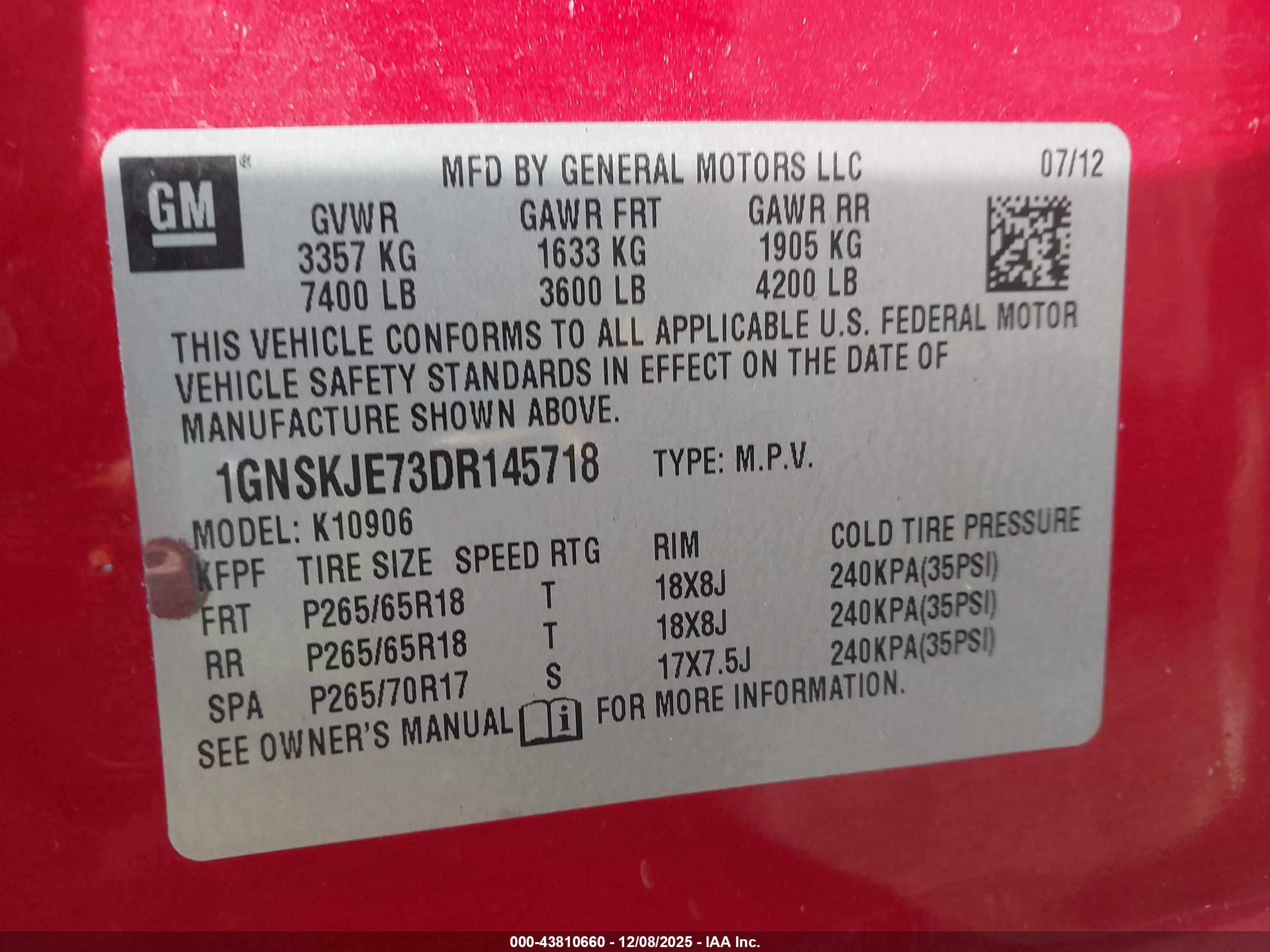 CHEVROLET SUBURBAN image 9
