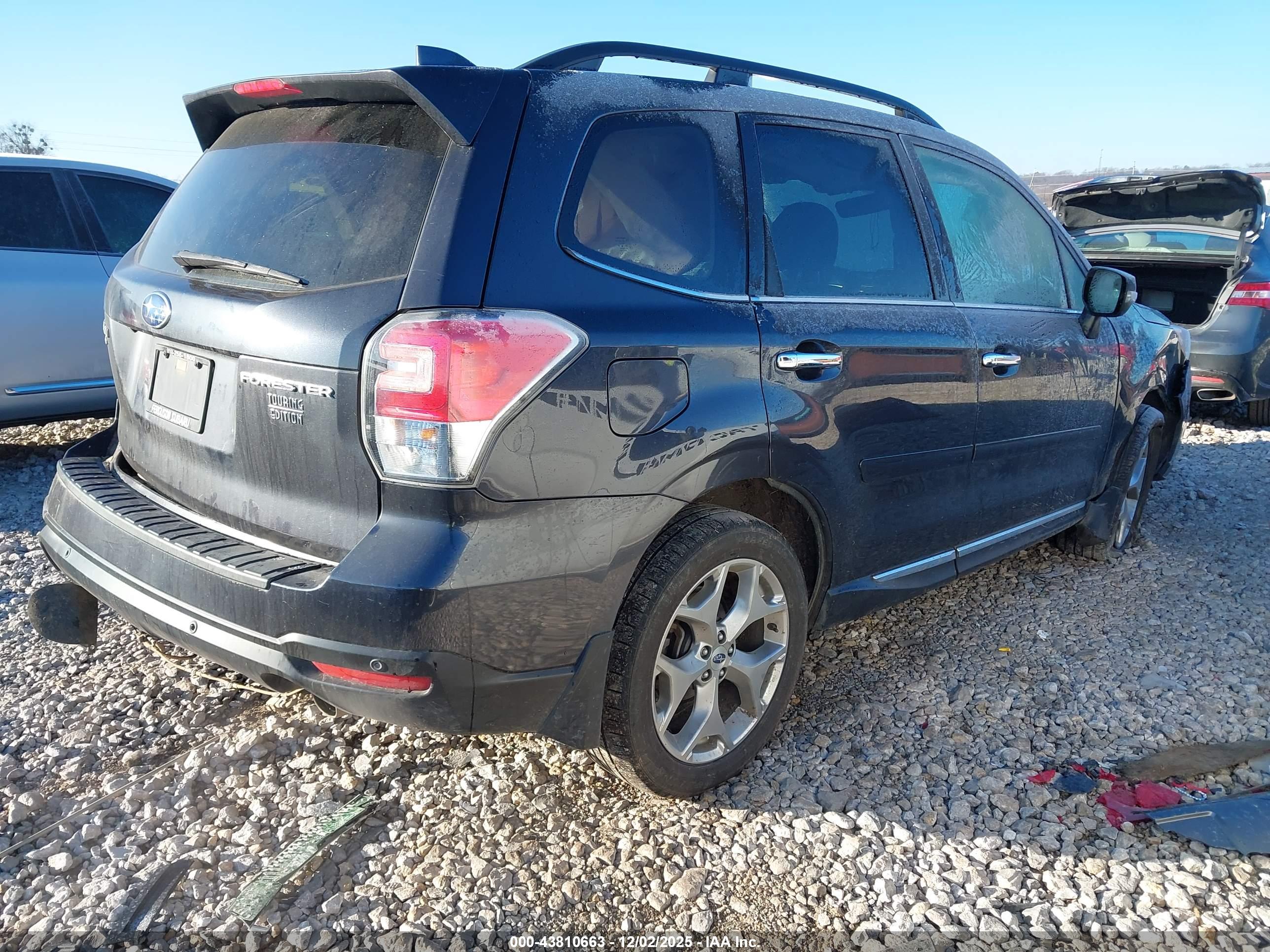 SUBARU FORESTER image 4