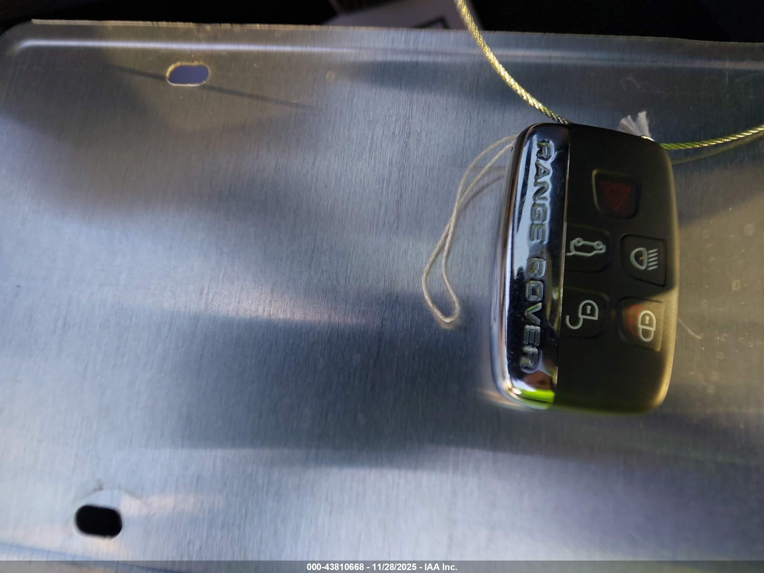 LAND ROVER image 11