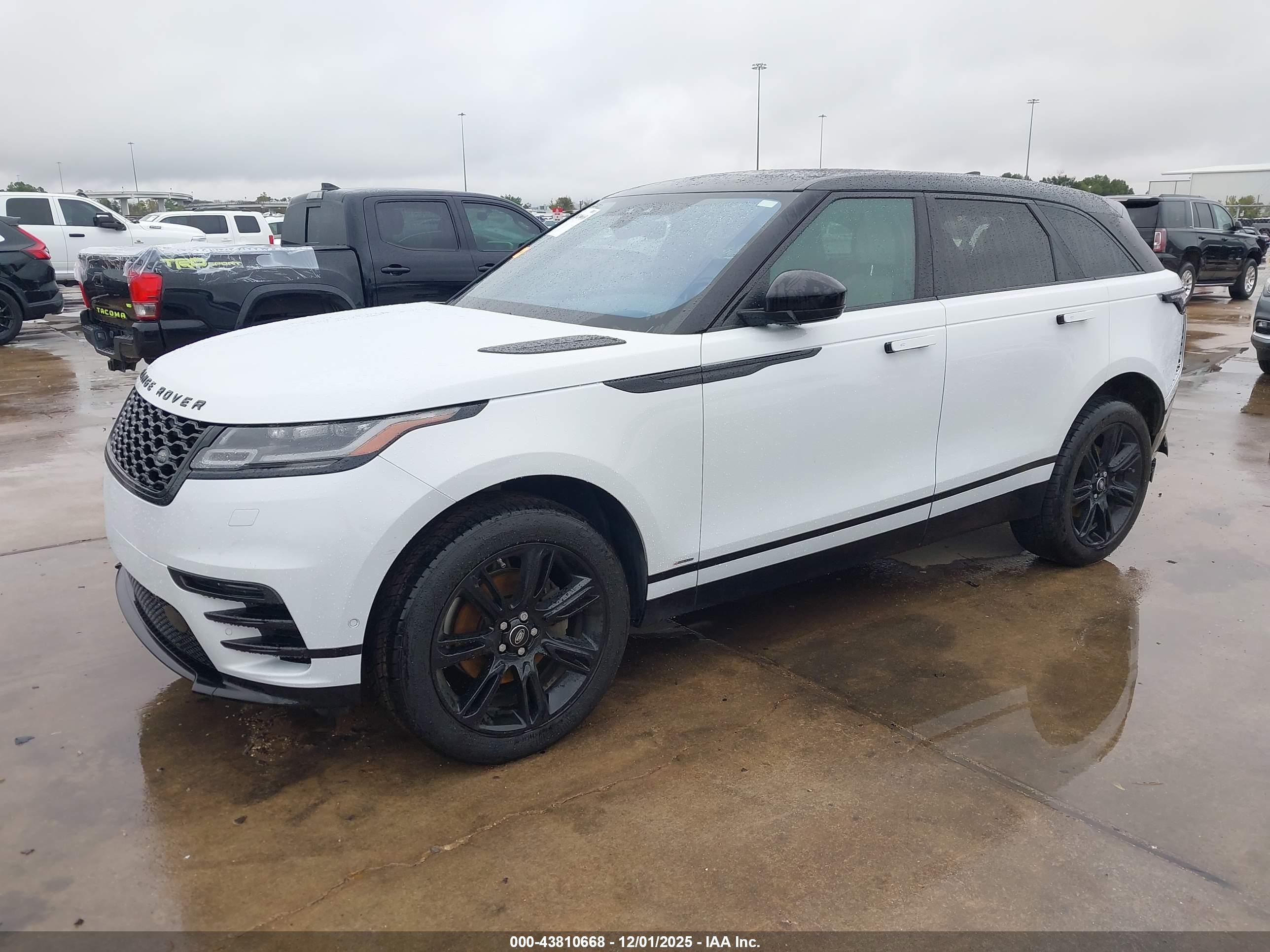 LAND ROVER image 2