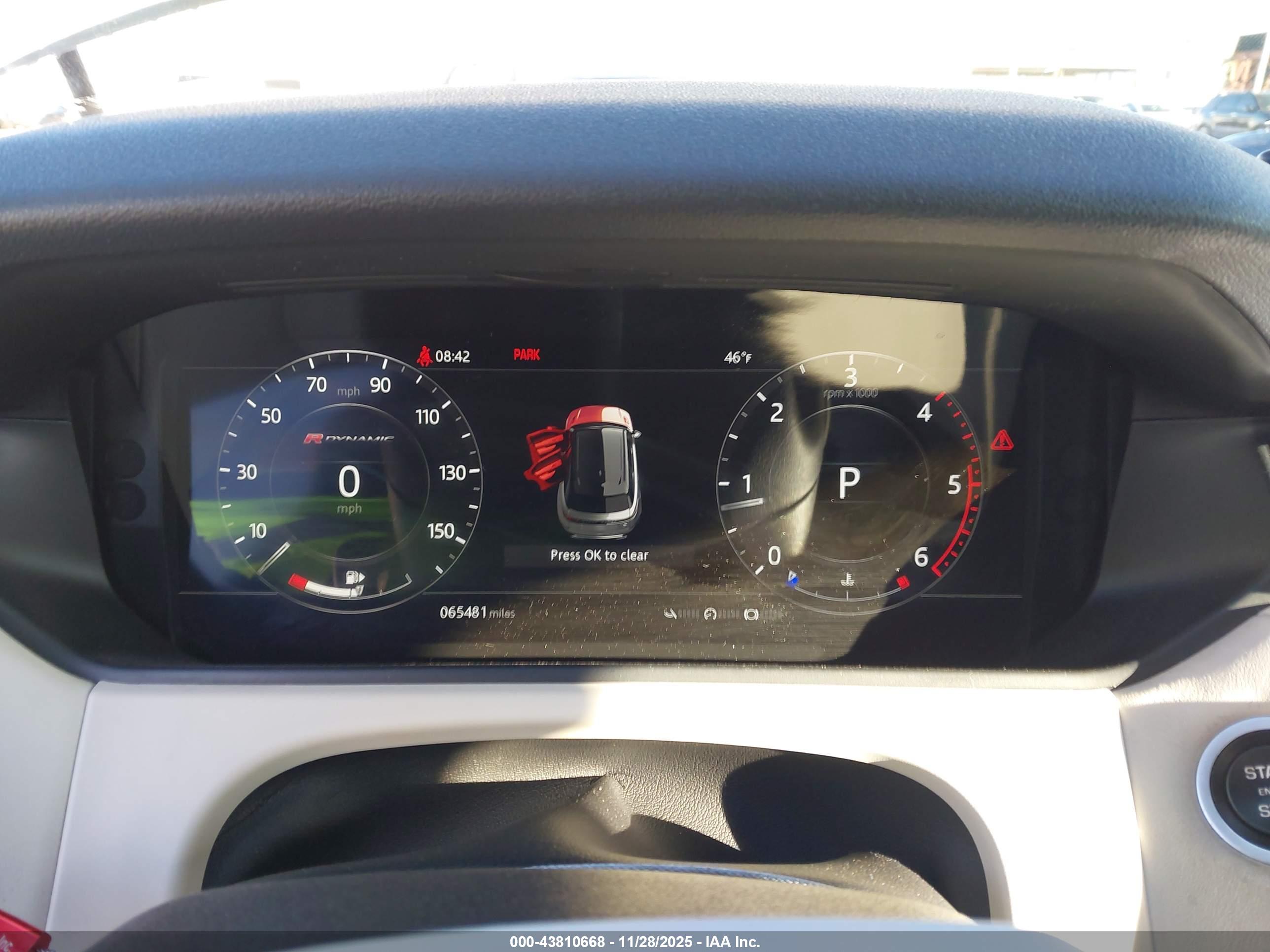 LAND ROVER image 7