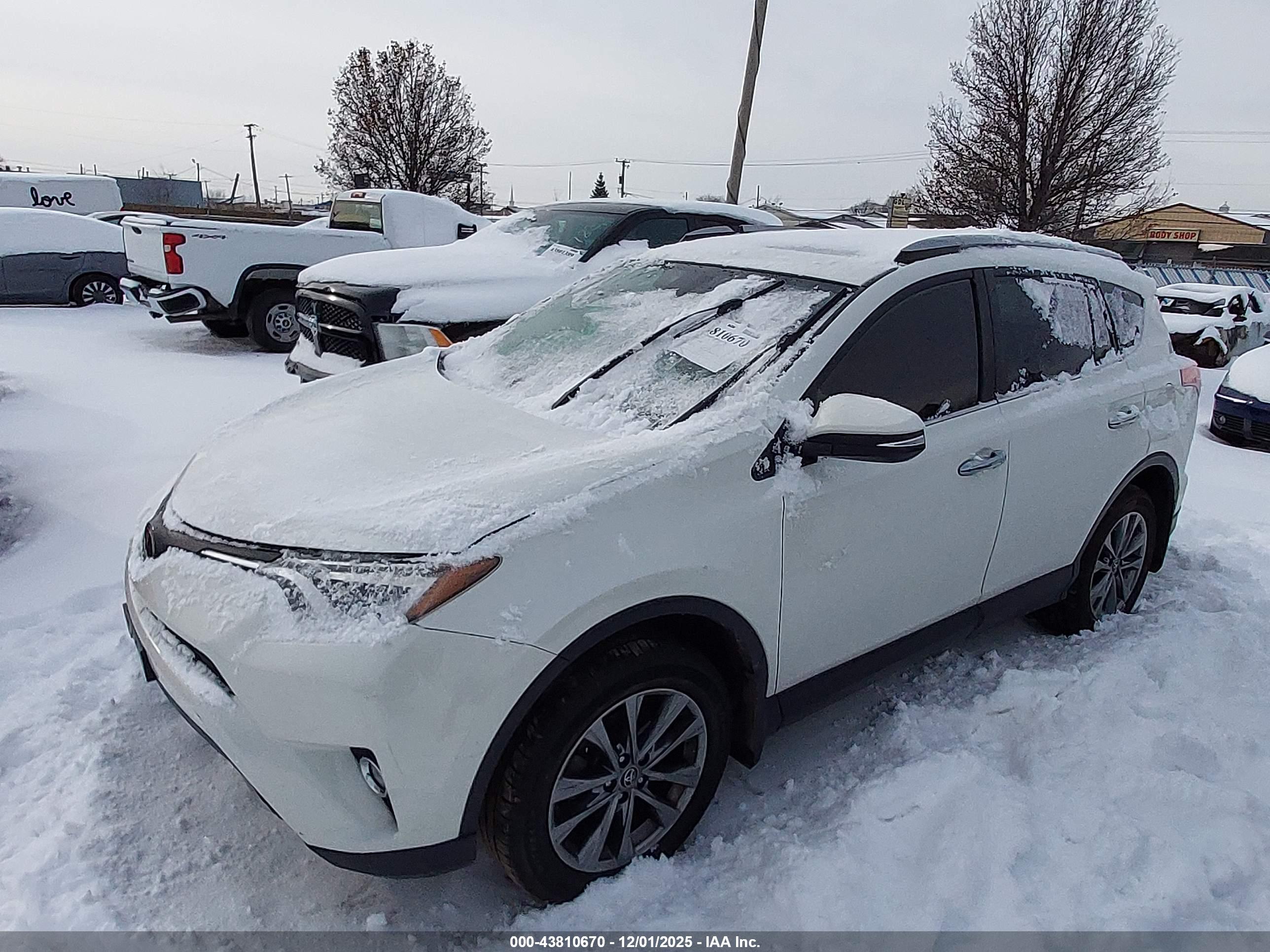 TOYOTA RAV4 image 2