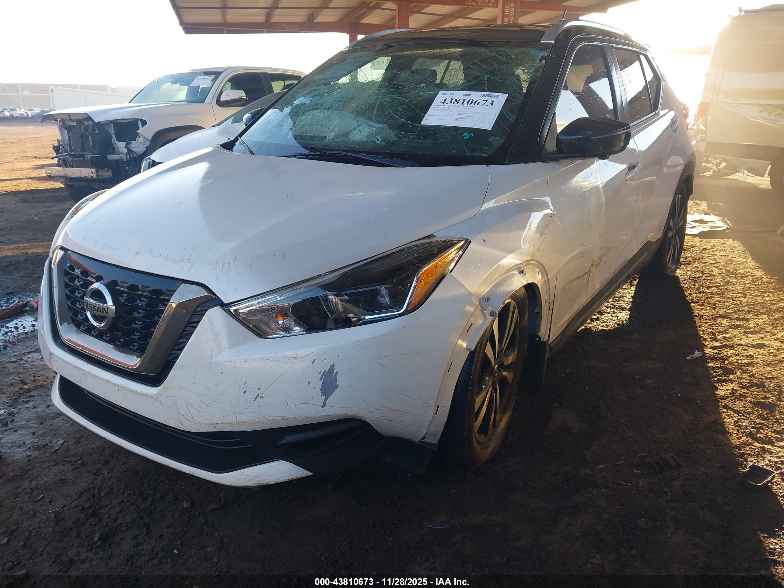 NISSAN KICKS image 2