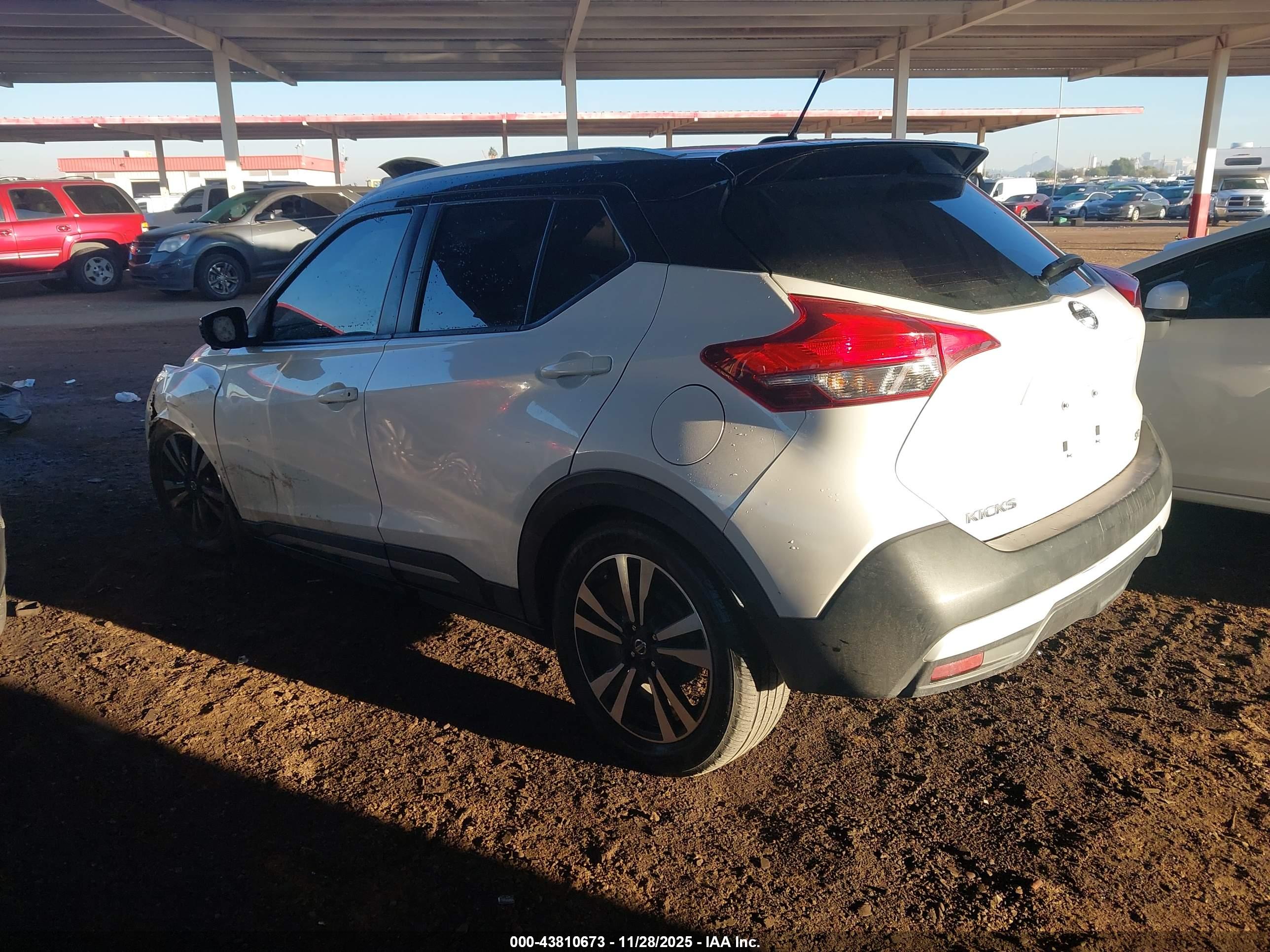 NISSAN KICKS image 3