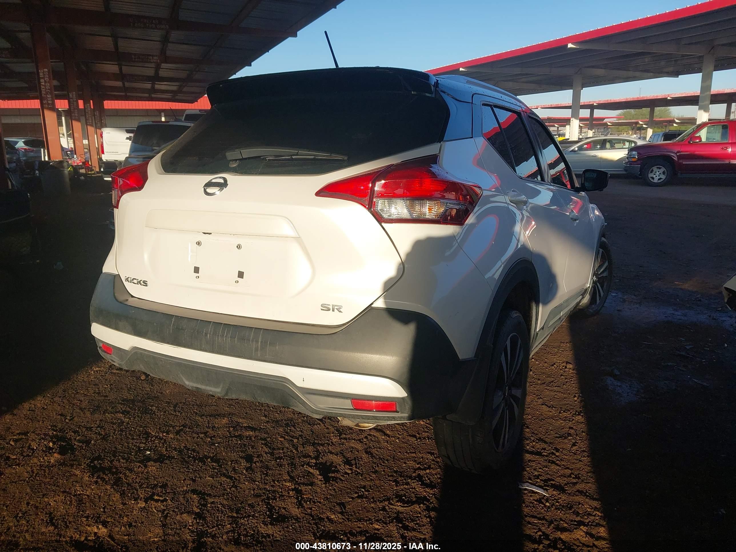 NISSAN KICKS image 4