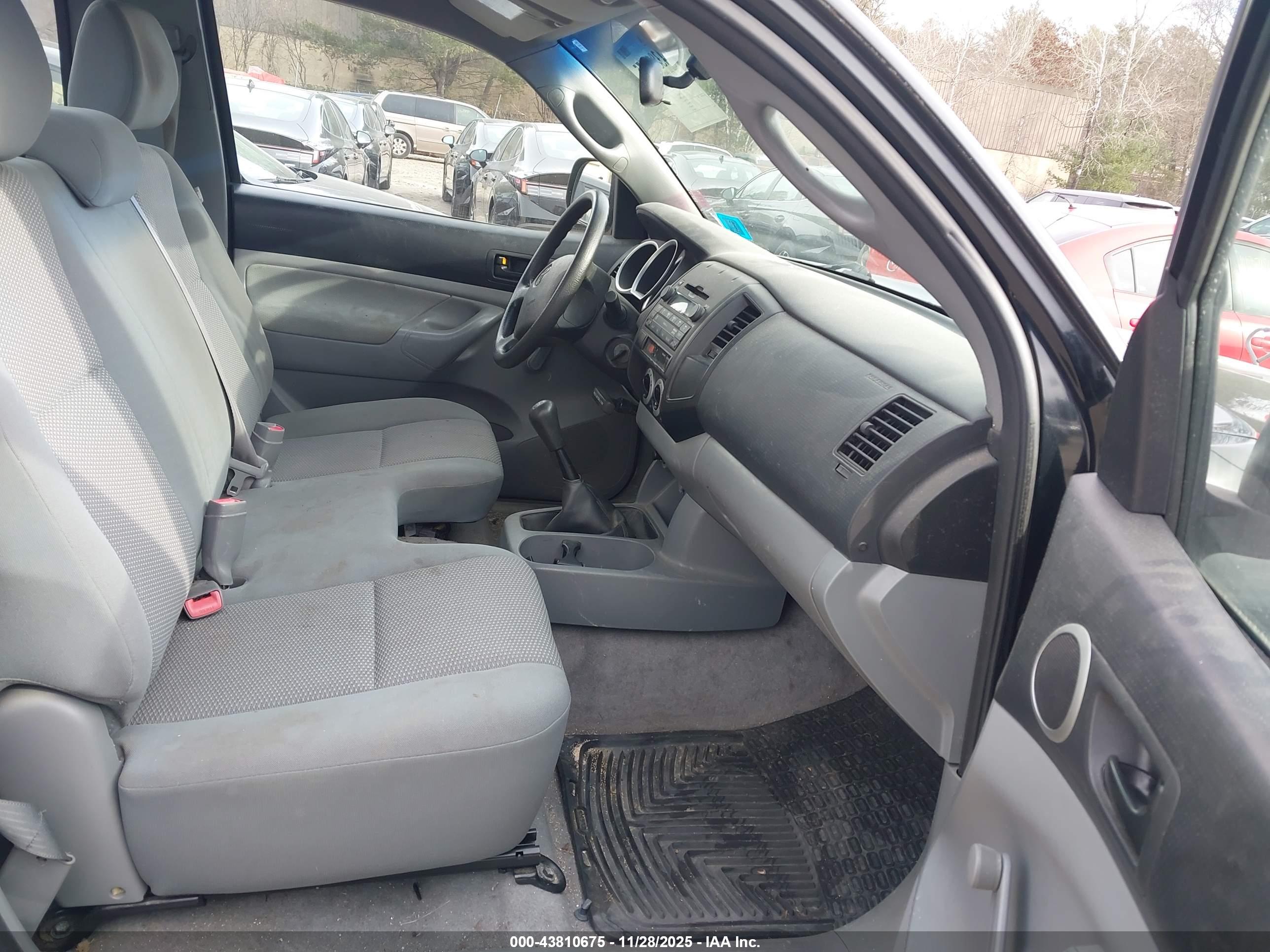 TOYOTA TACOMA image 5