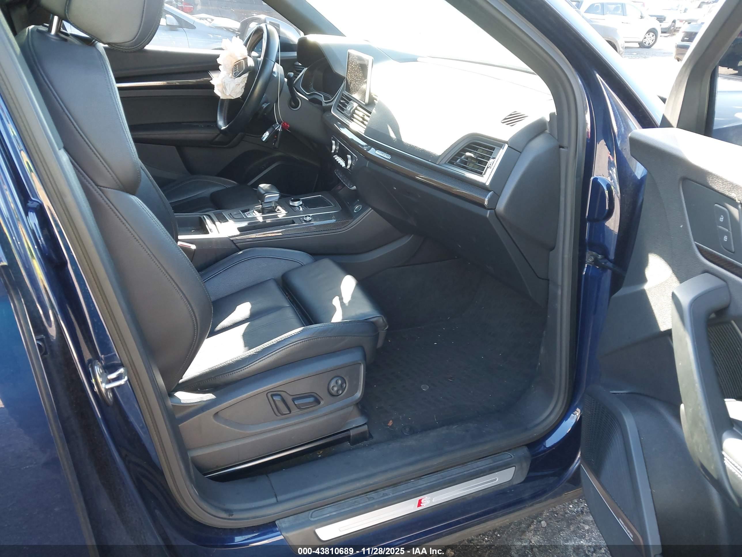 AUDI SQ5 image 5