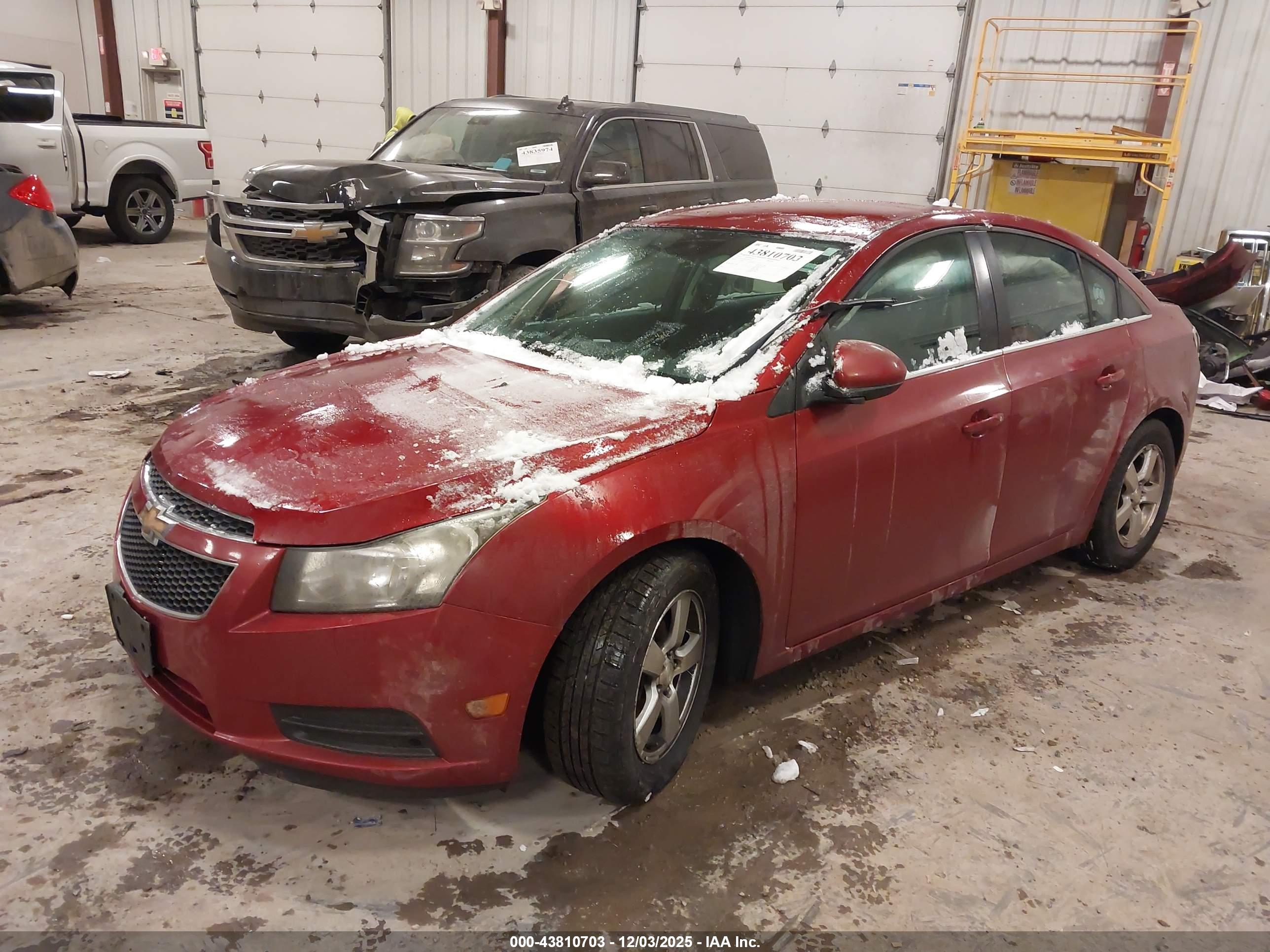 CHEVROLET CRUZE image 2