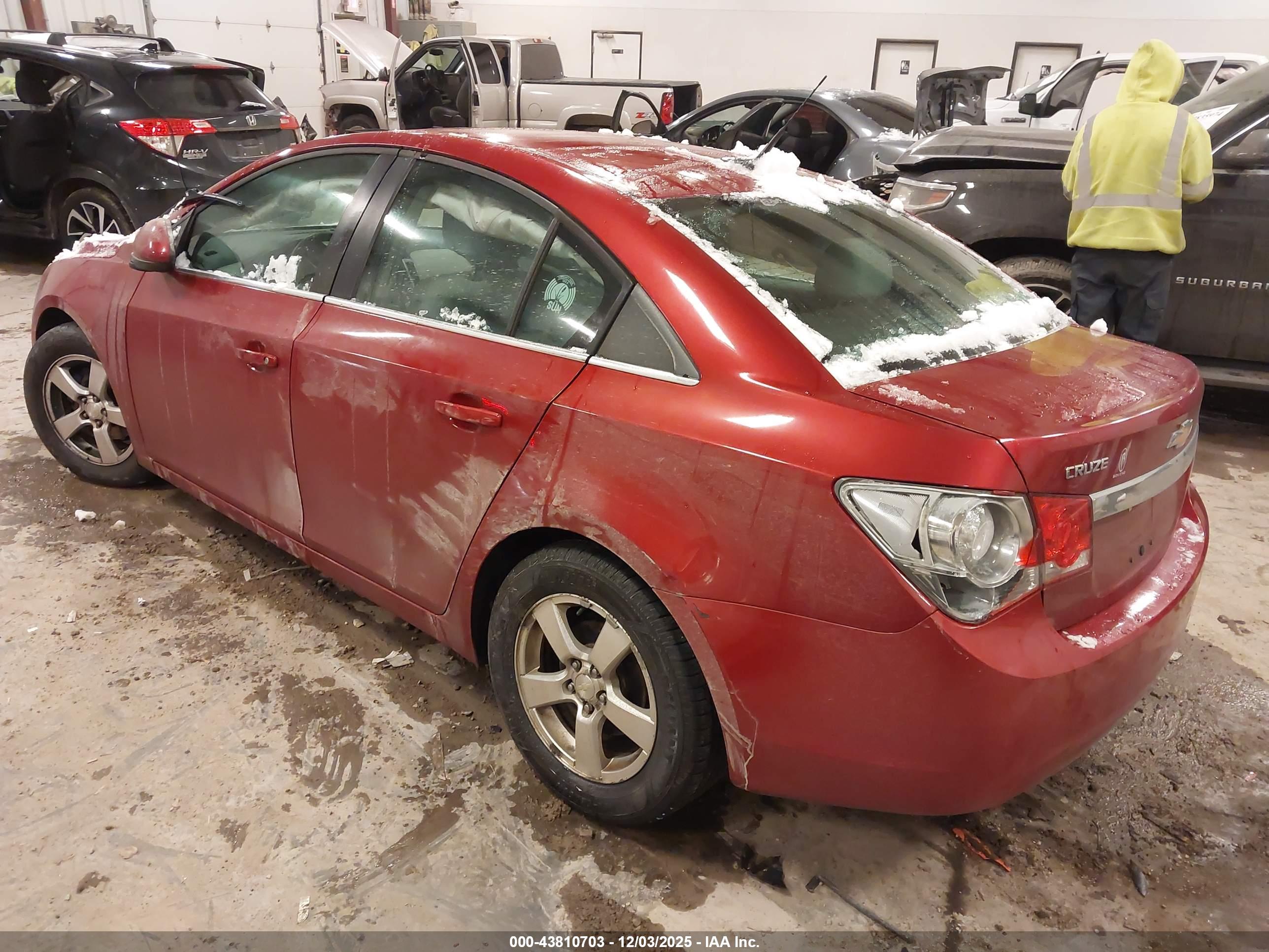 CHEVROLET CRUZE image 3