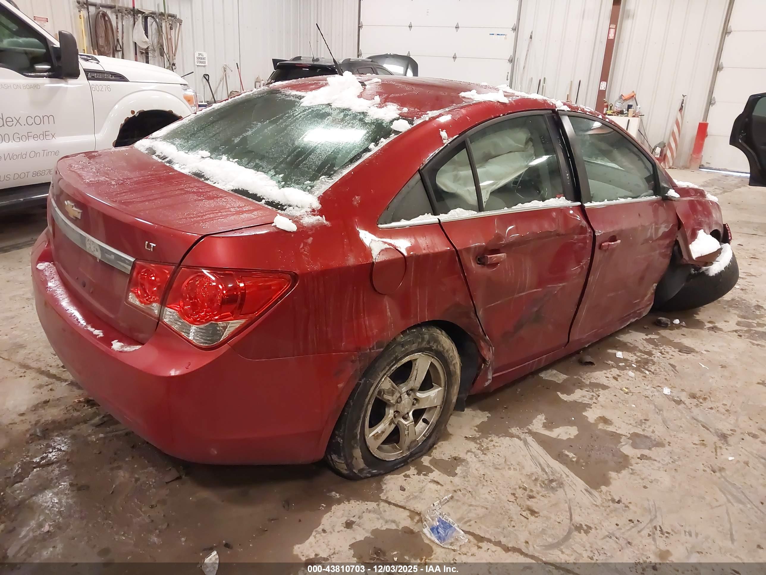 CHEVROLET CRUZE image 4
