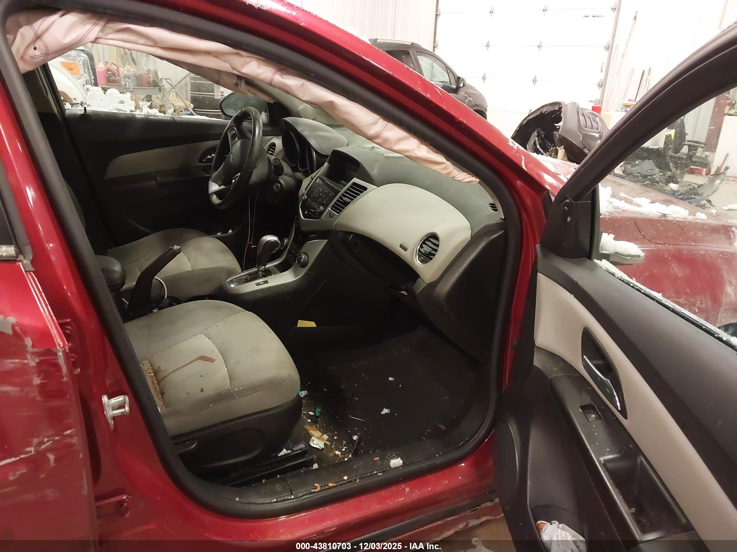 CHEVROLET CRUZE image 5