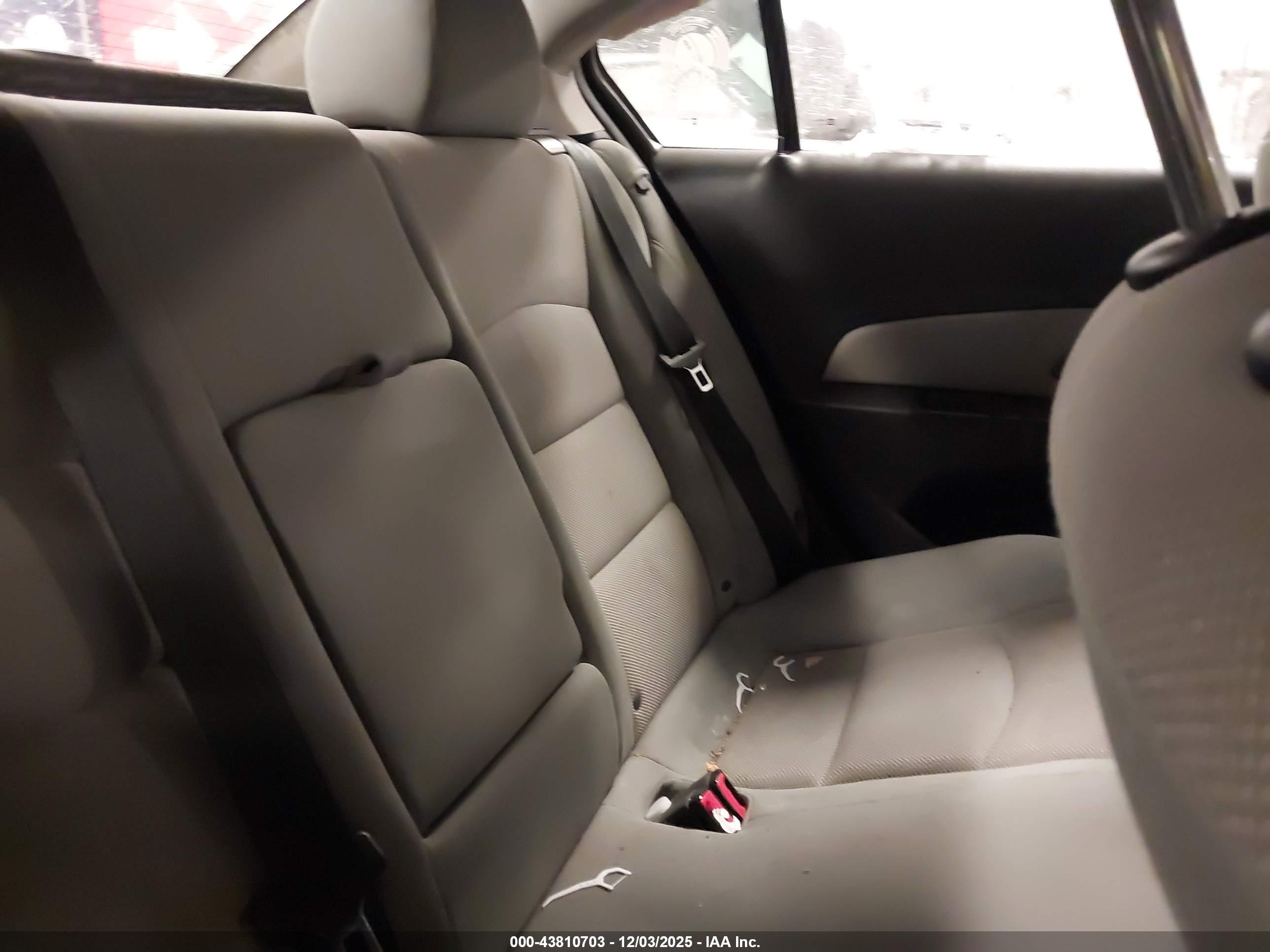 CHEVROLET CRUZE image 8