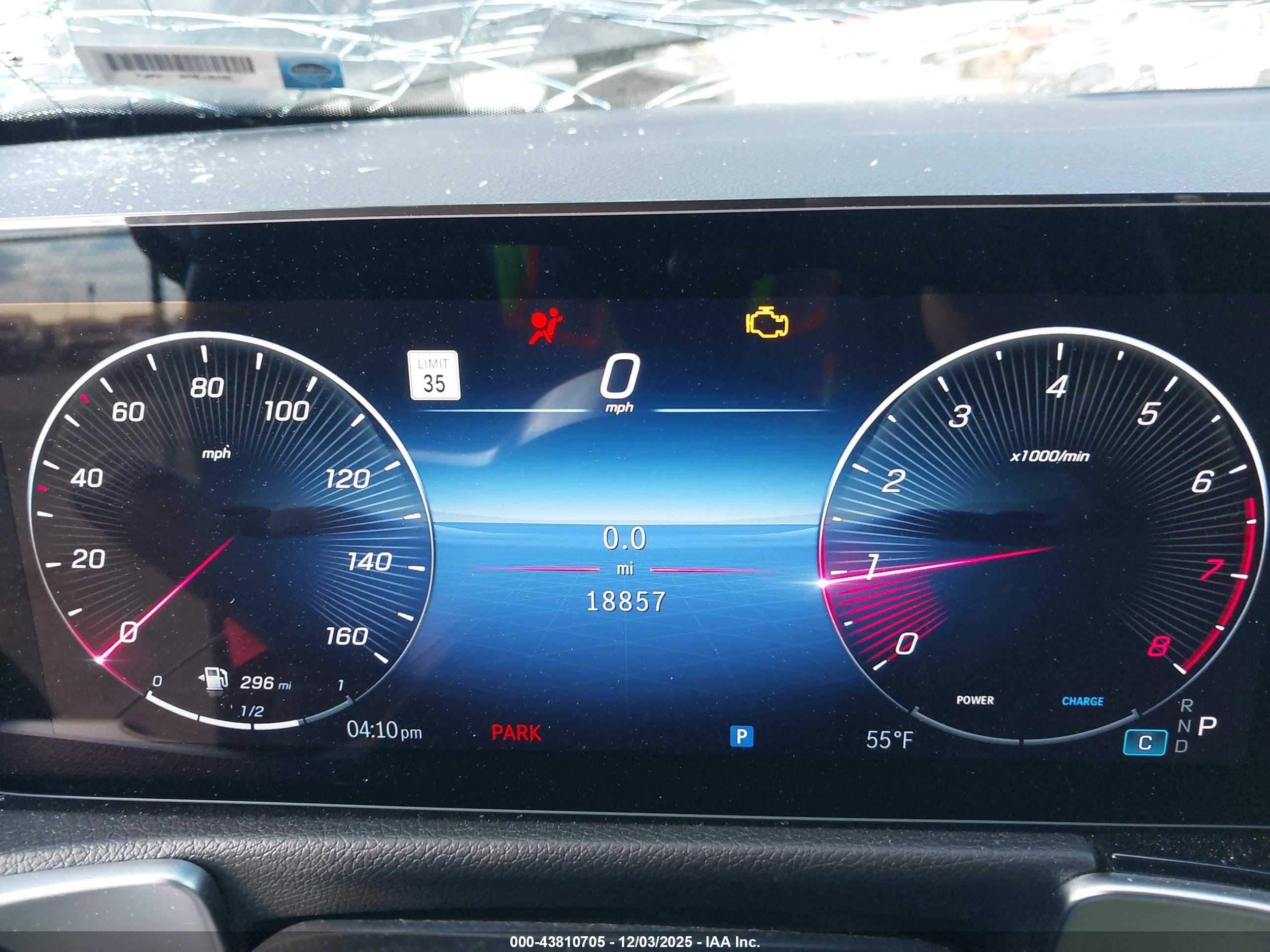 MERCEDES-BENZ GLB image 7