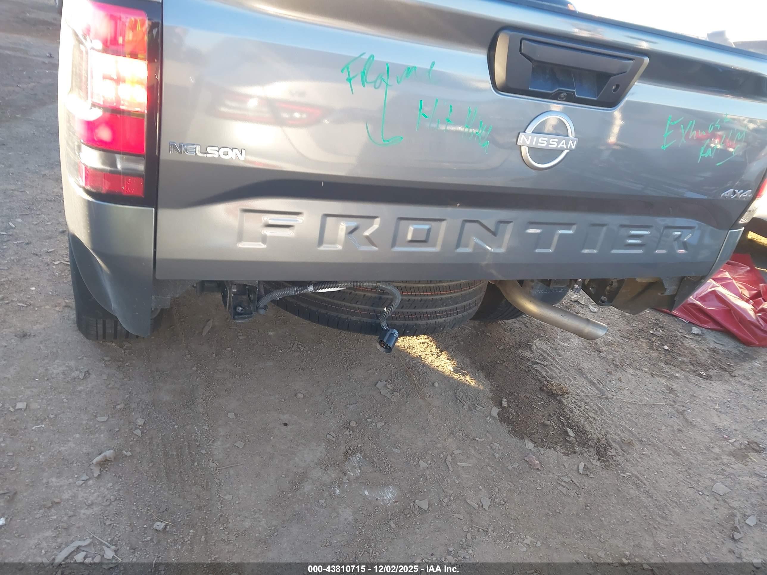 NISSAN FRONTIER image 6