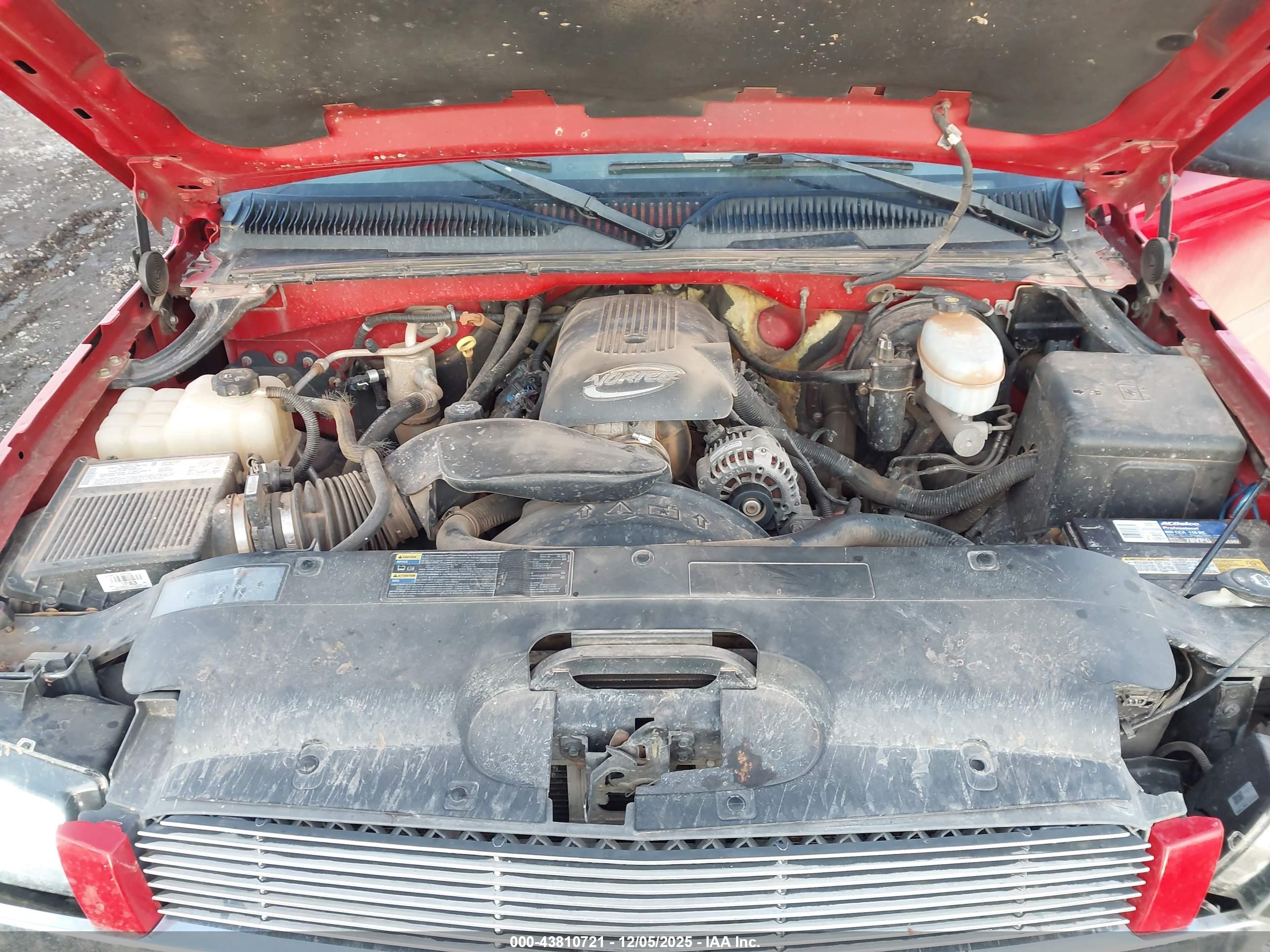 CHEVROLET SILVERADO image 10